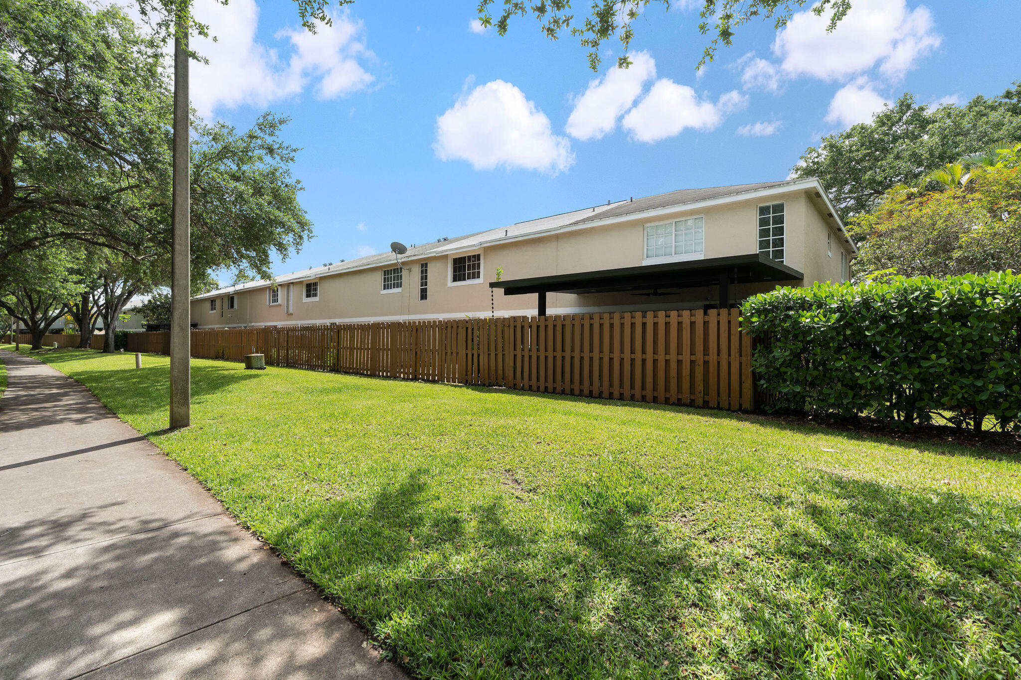 4952 SW 122nd, Cooper City FL 33330