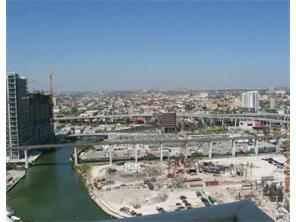 31 SE 5th #3207, Miami FL 33131