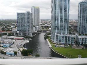 31 SE 5th #3207, Miami FL 33131