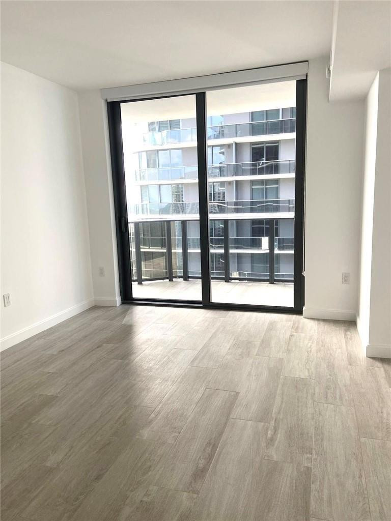 45 SW 9th #3707, Miami FL 33130