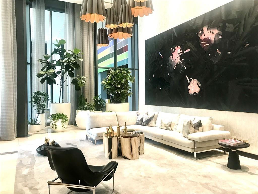 45 SW 9th #3707, Miami FL 33130