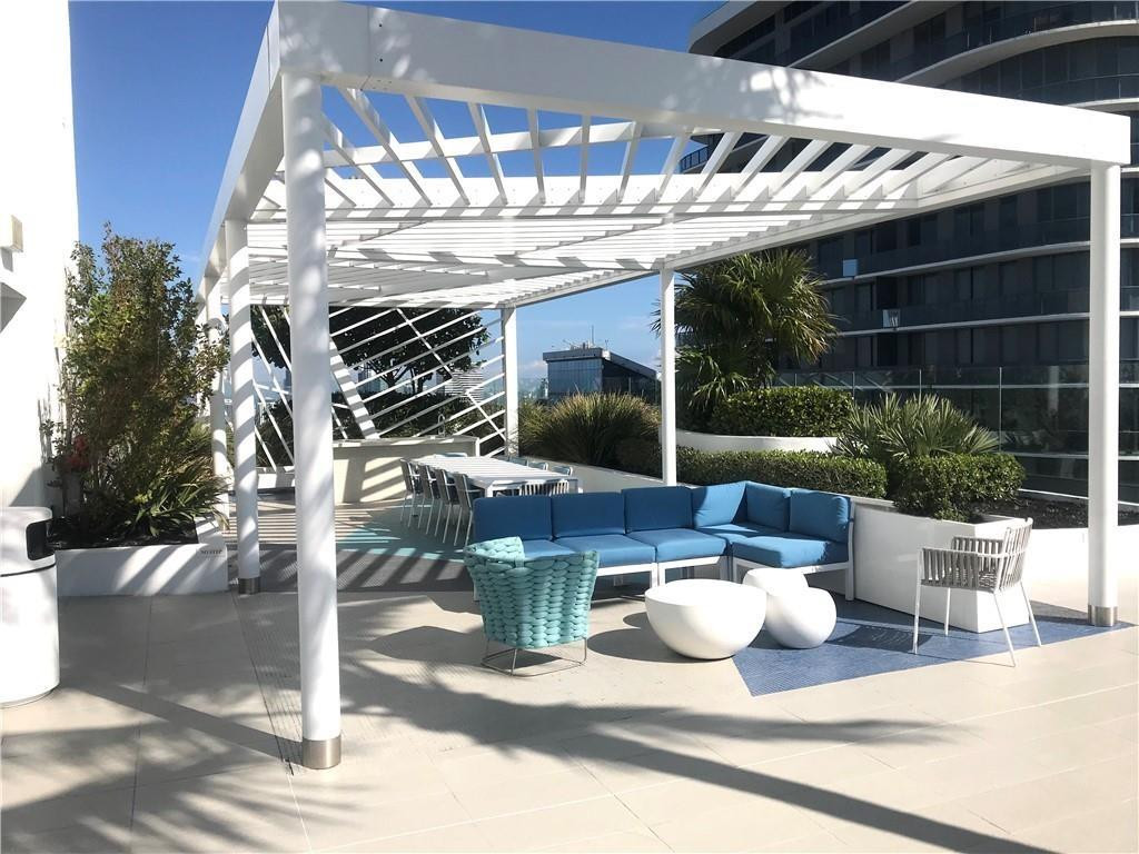45 SW 9th #3707, Miami FL 33130