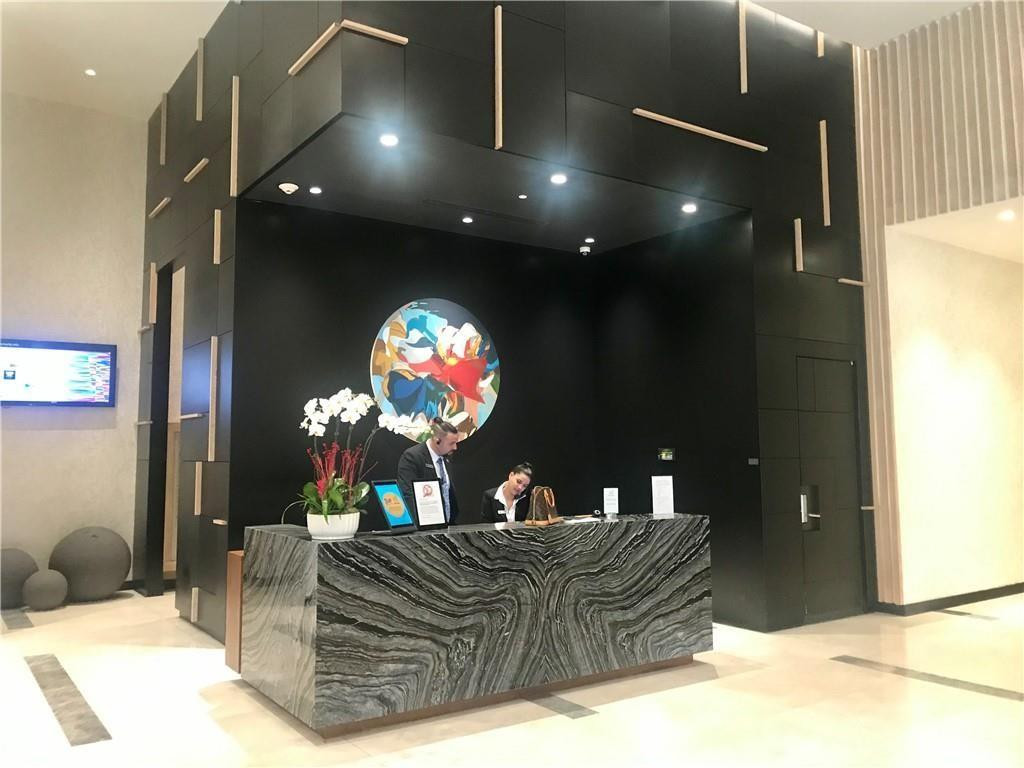 45 SW 9th #3707, Miami FL 33130