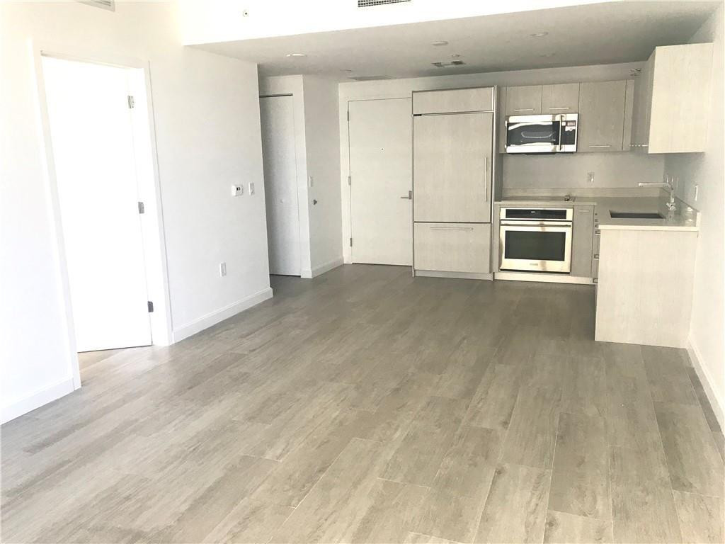 45 SW 9th #3707, Miami FL 33130