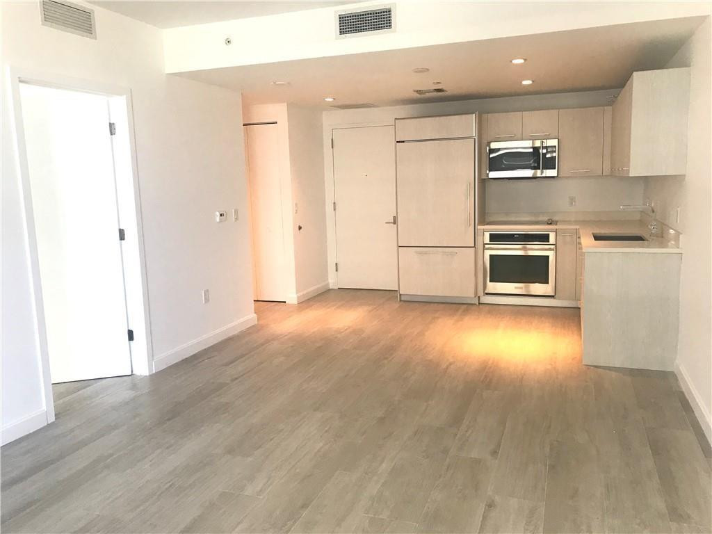 45 SW 9th #3707, Miami FL 33130