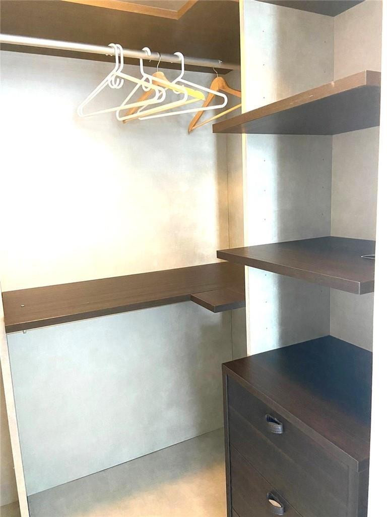 45 SW 9th #3707, Miami FL 33130