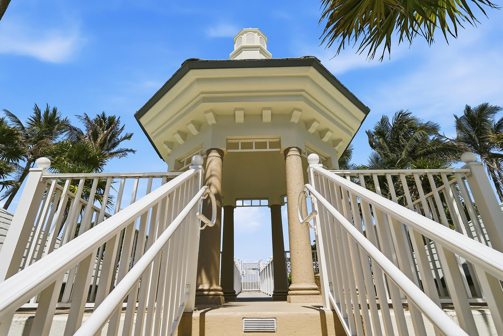 131 Ocean Grande #703, Jupiter FL 33477