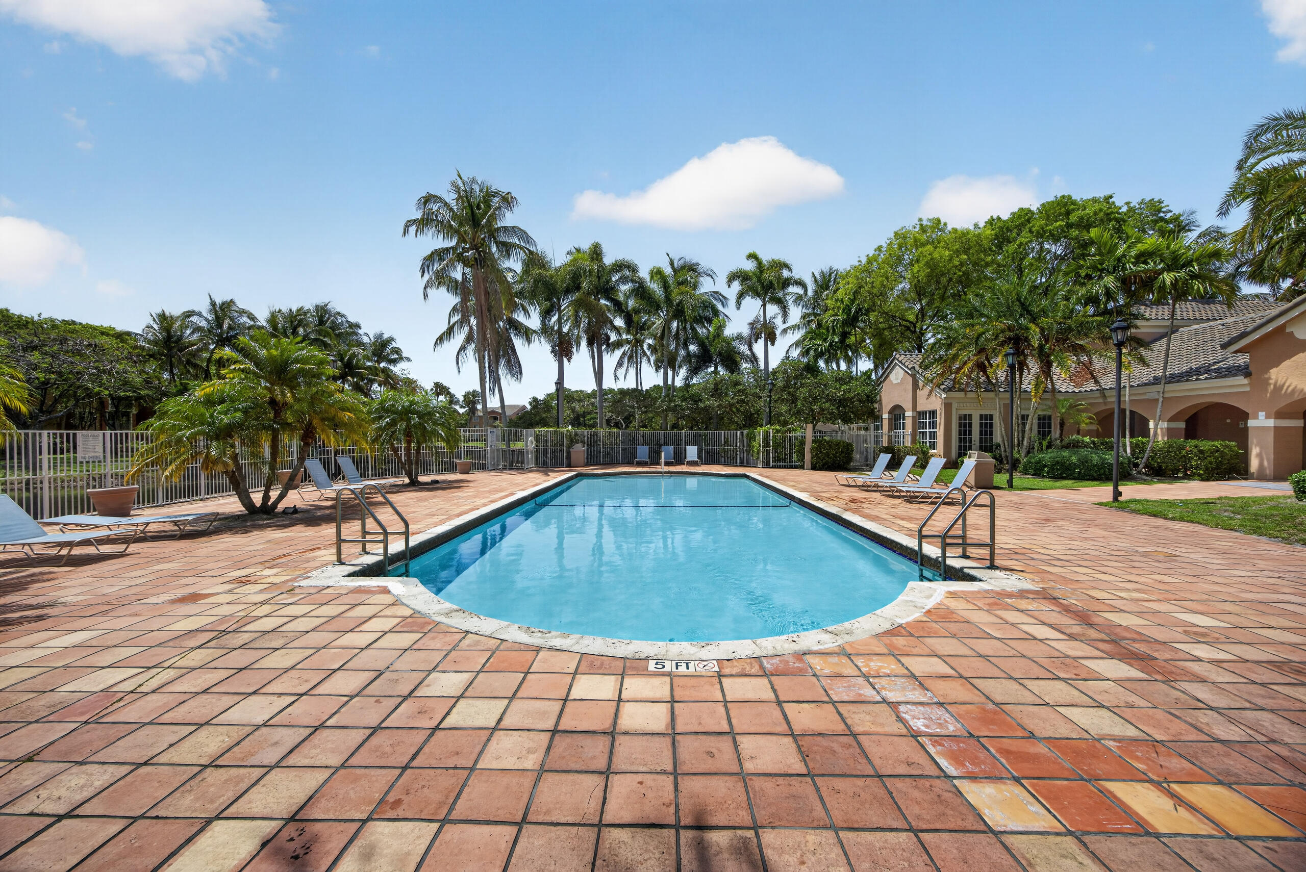3844 Lyons #101-4, Coconut Creek FL 33073