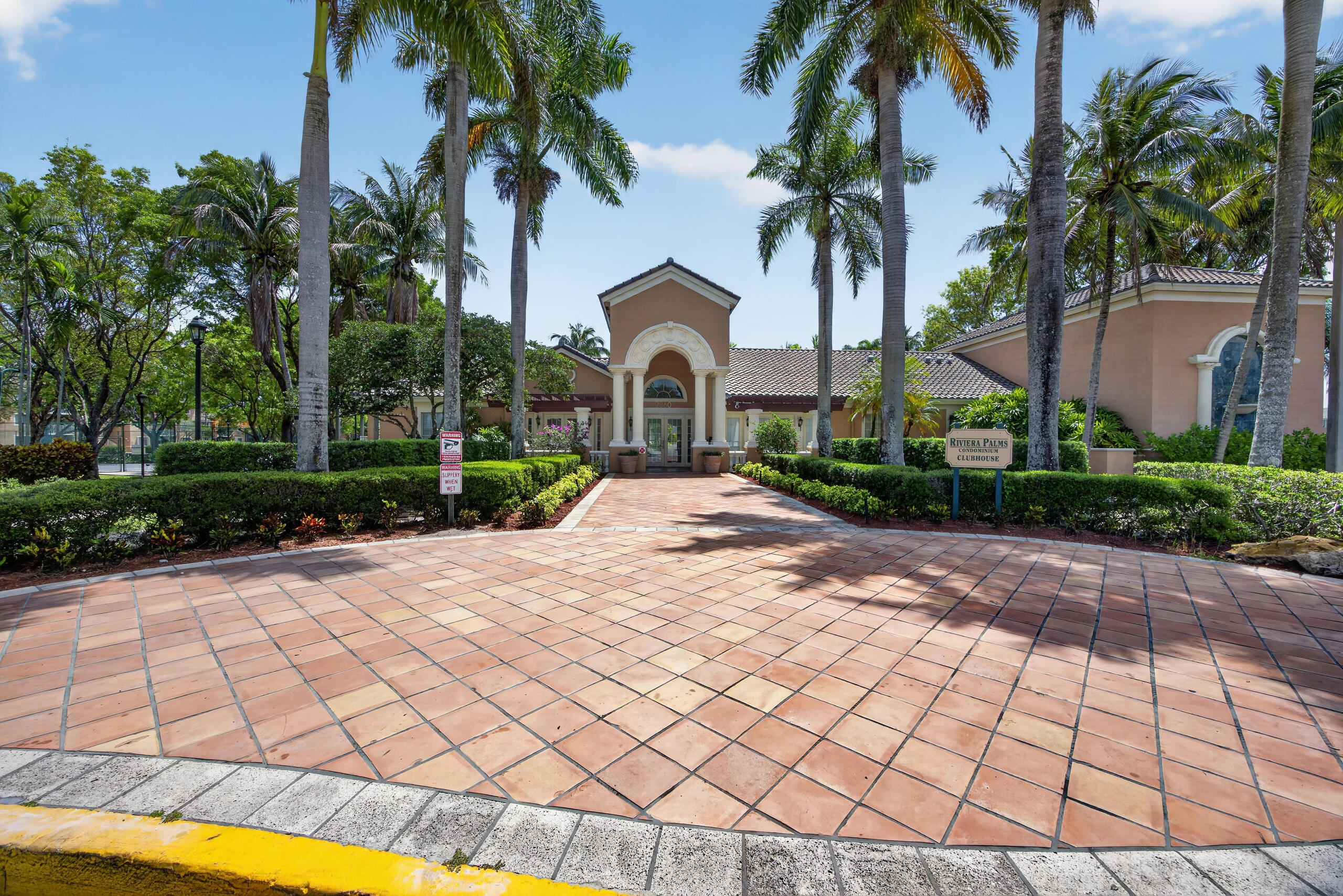 3844 Lyons #101-4, Coconut Creek FL 33073