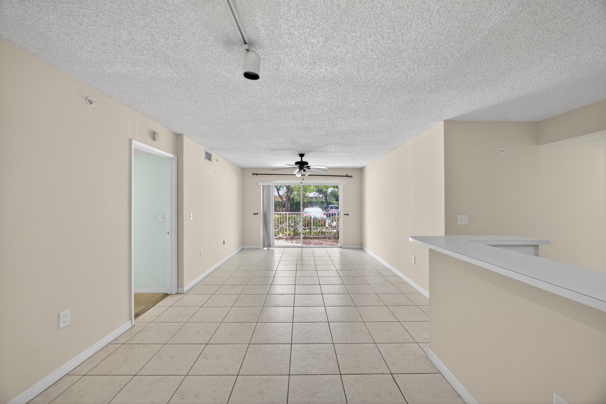 3844 Lyons #101-4, Coconut Creek FL 33073