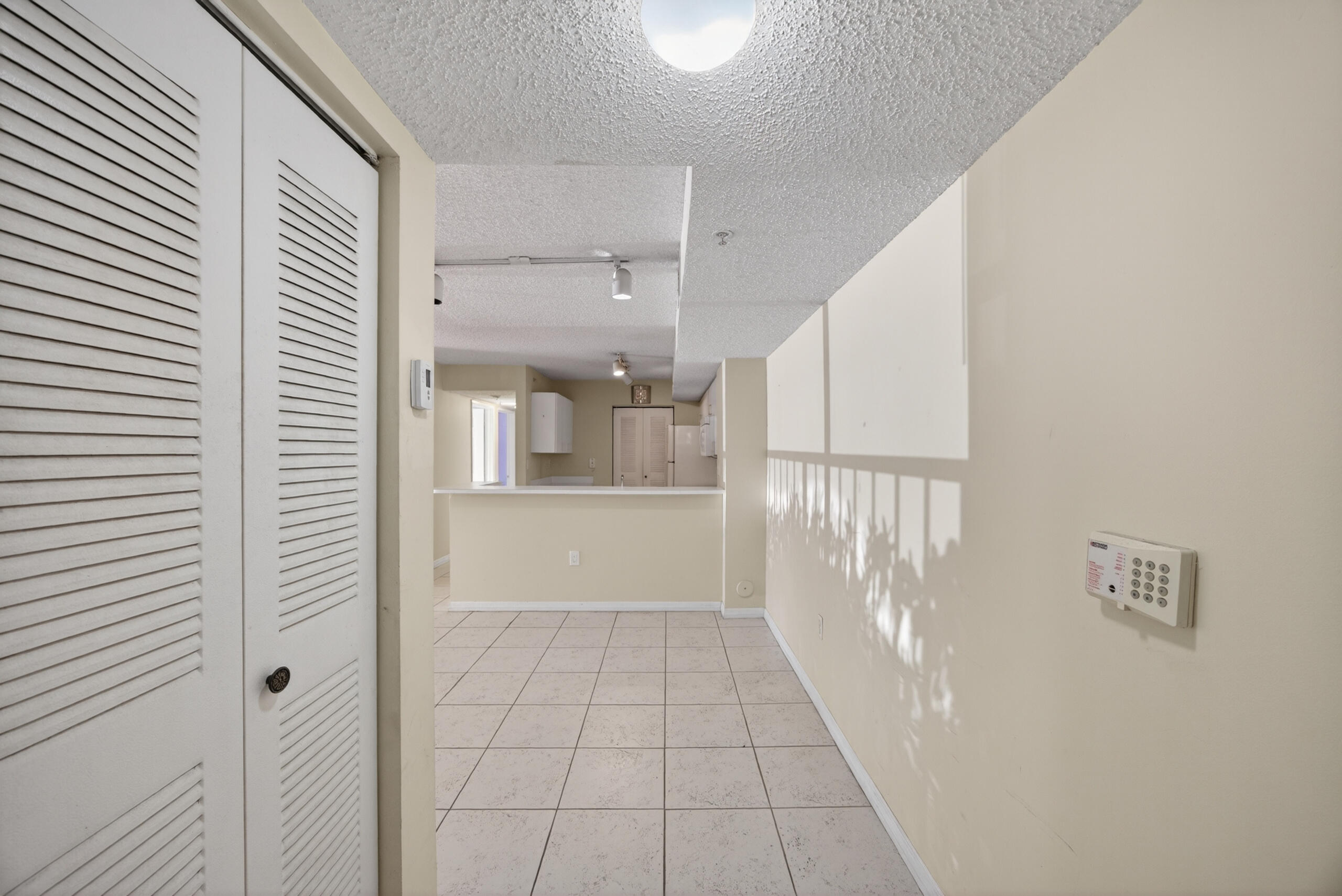 3844 Lyons #101-4, Coconut Creek FL 33073