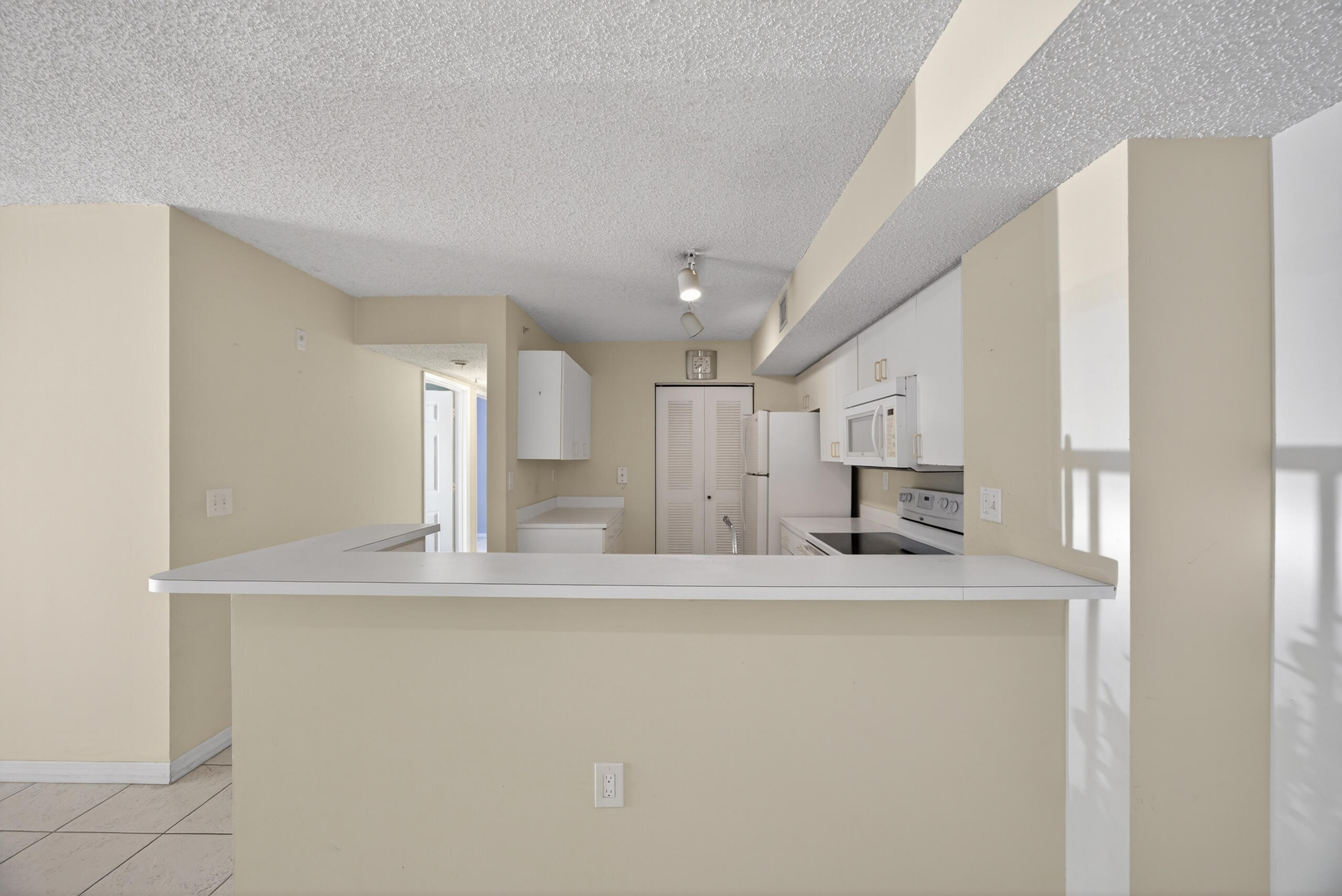 3844 Lyons #101-4, Coconut Creek FL 33073