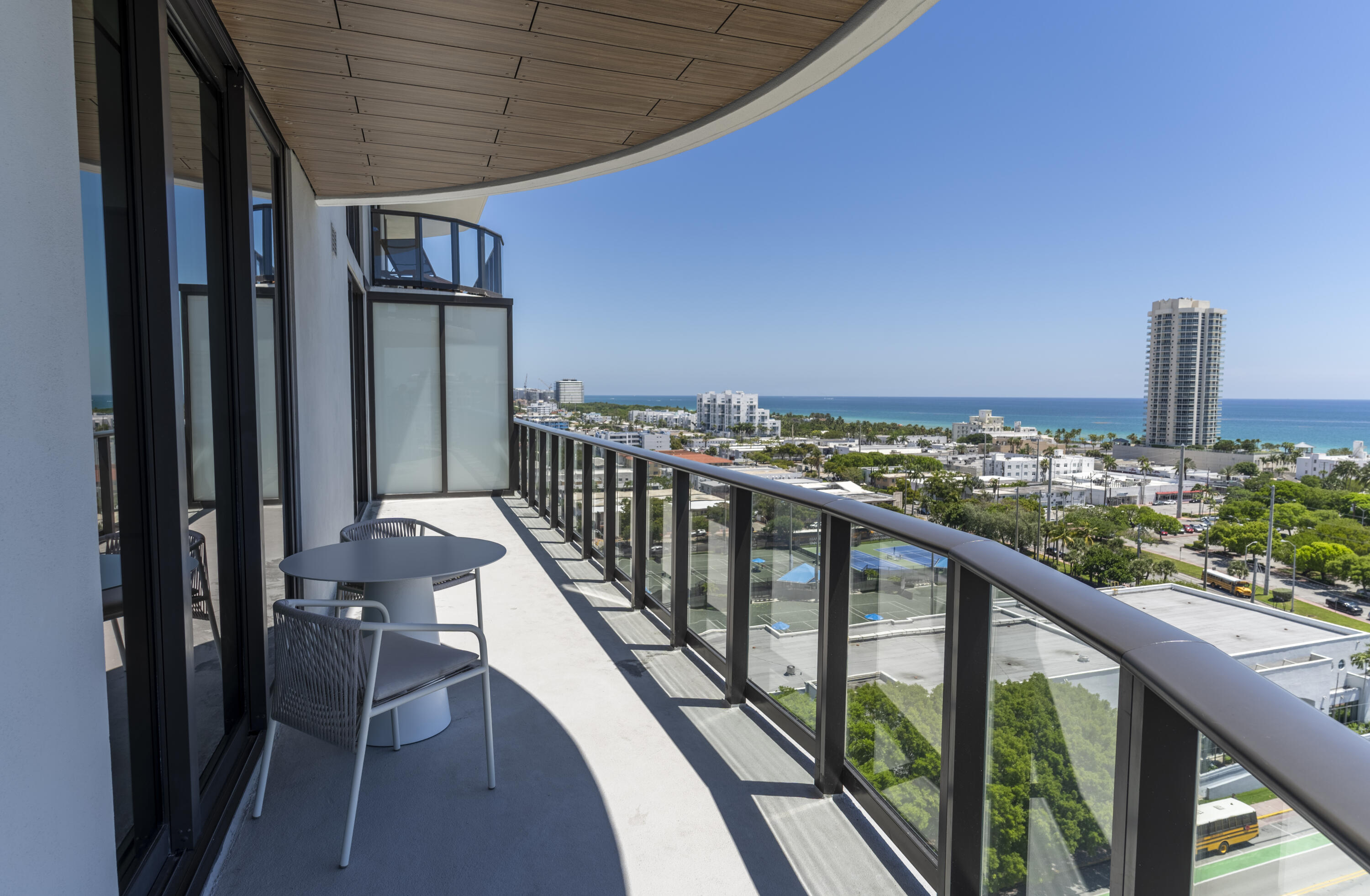 580 72nd #1102, Miami Beach FL 33141