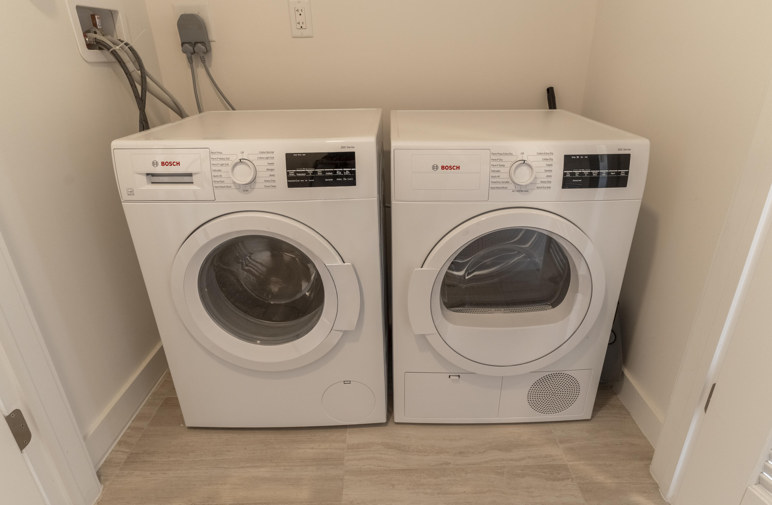 580 72nd #1102, Miami Beach FL 33141