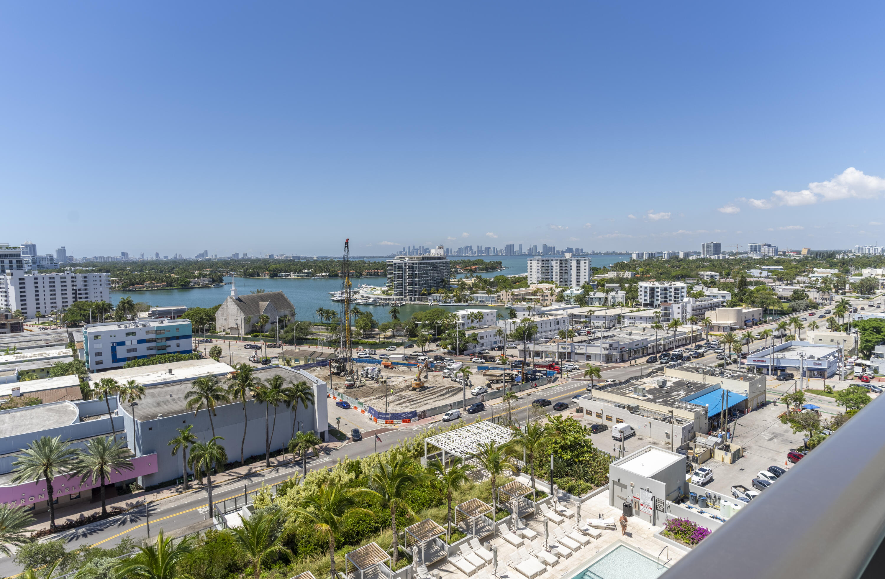 580 72nd #1102, Miami Beach FL 33141