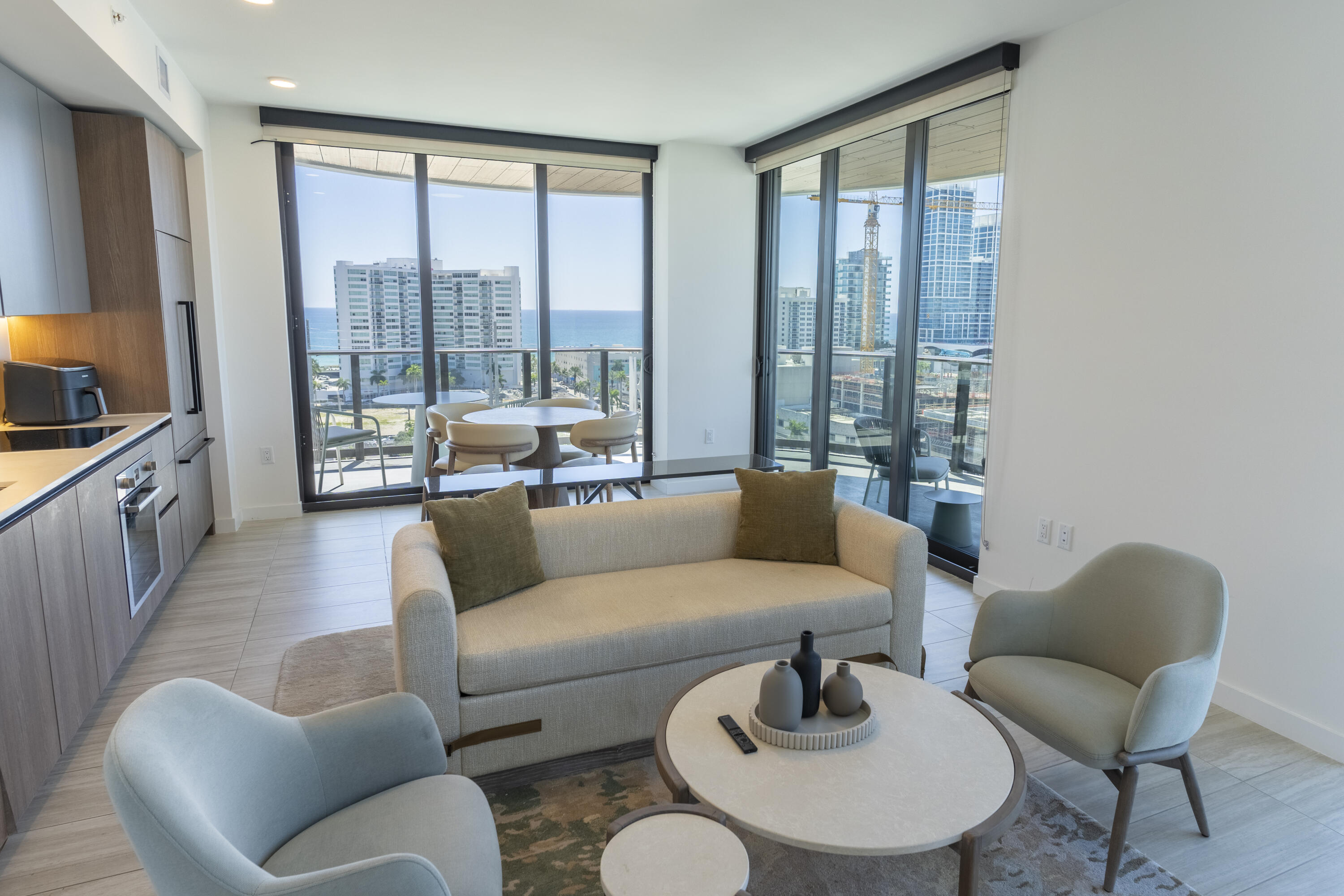 580 72nd #1102, Miami Beach FL 33141