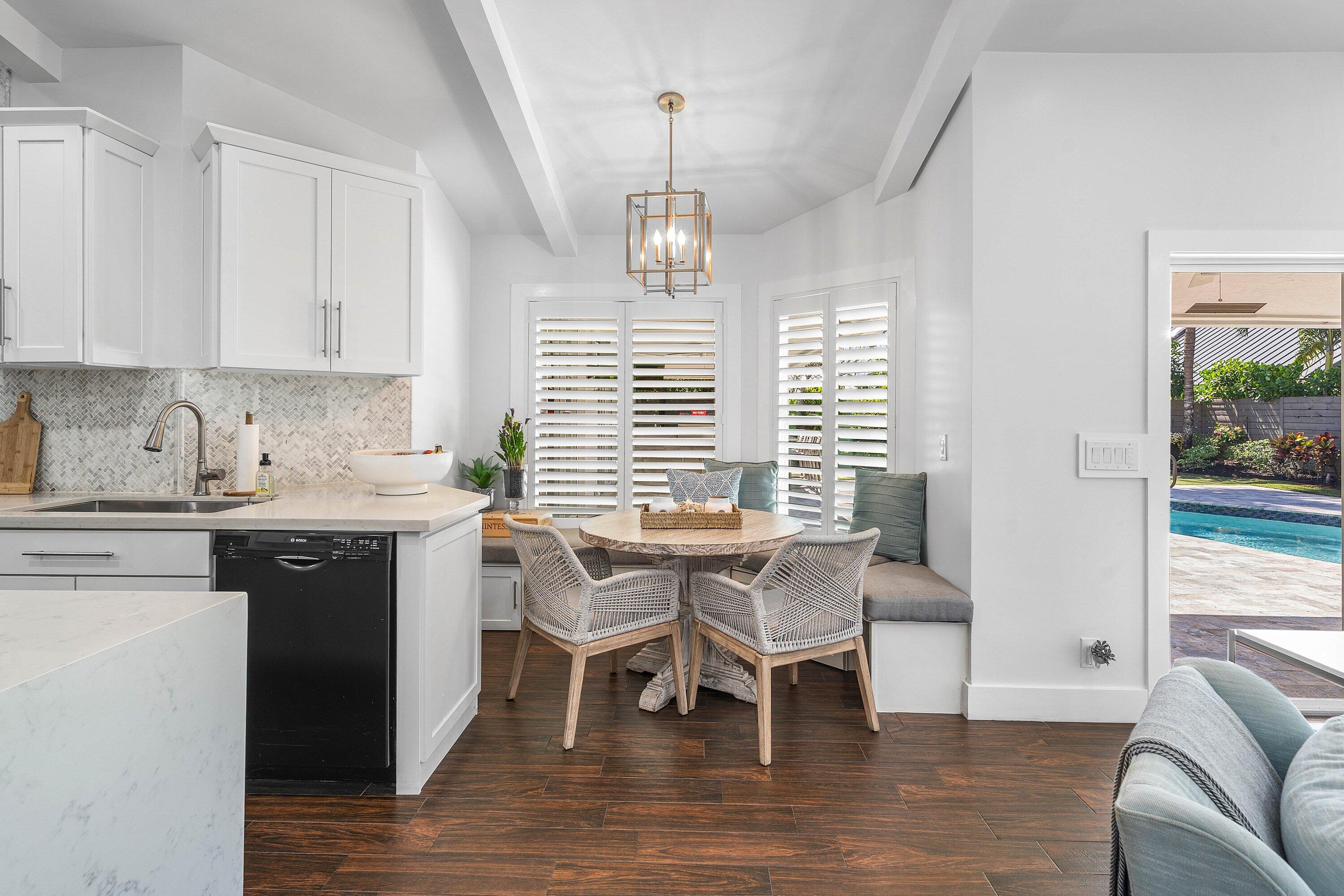 916 SW 37th, Boynton Beach FL 33435