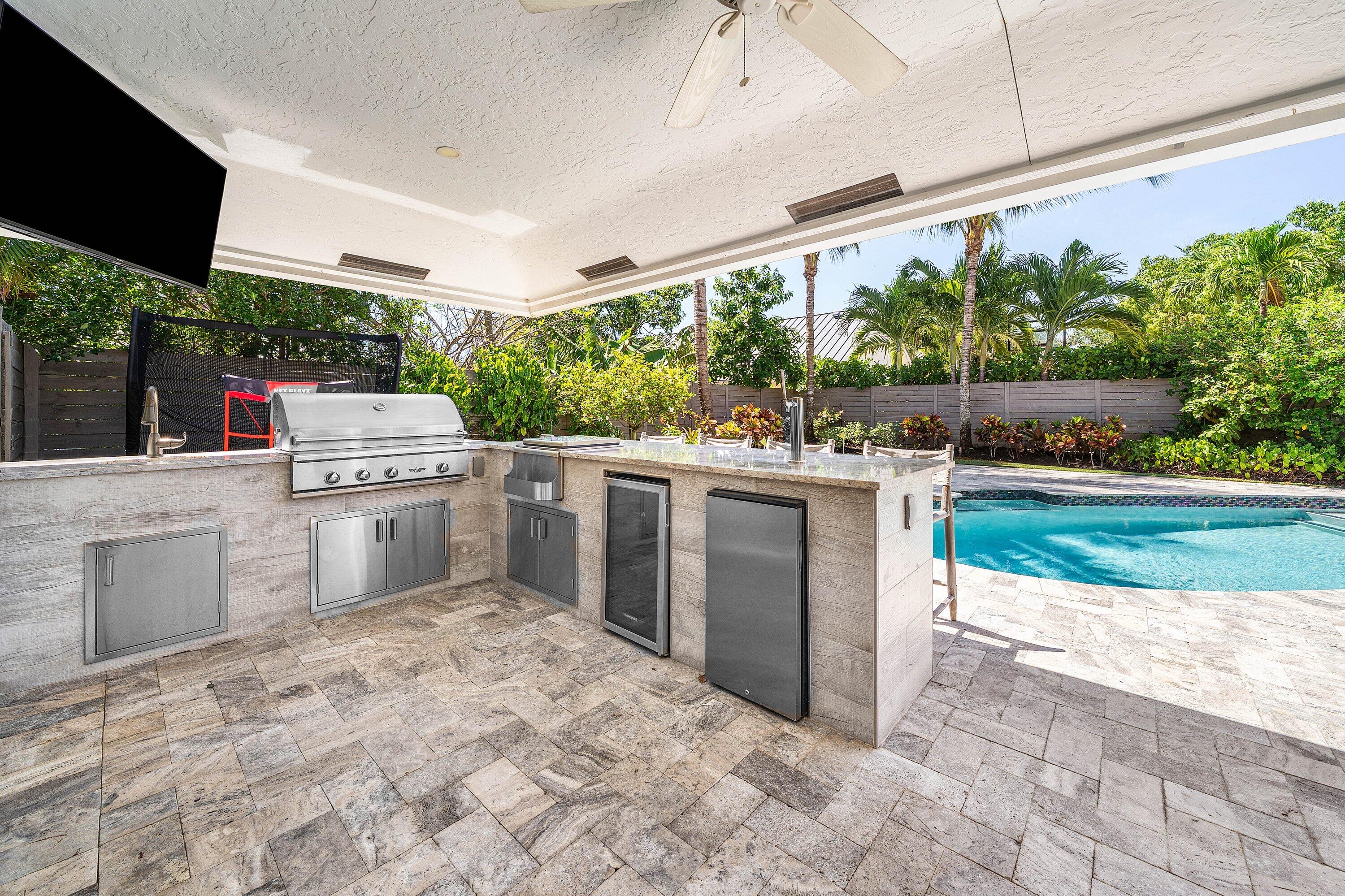 916 SW 37th, Boynton Beach FL 33435