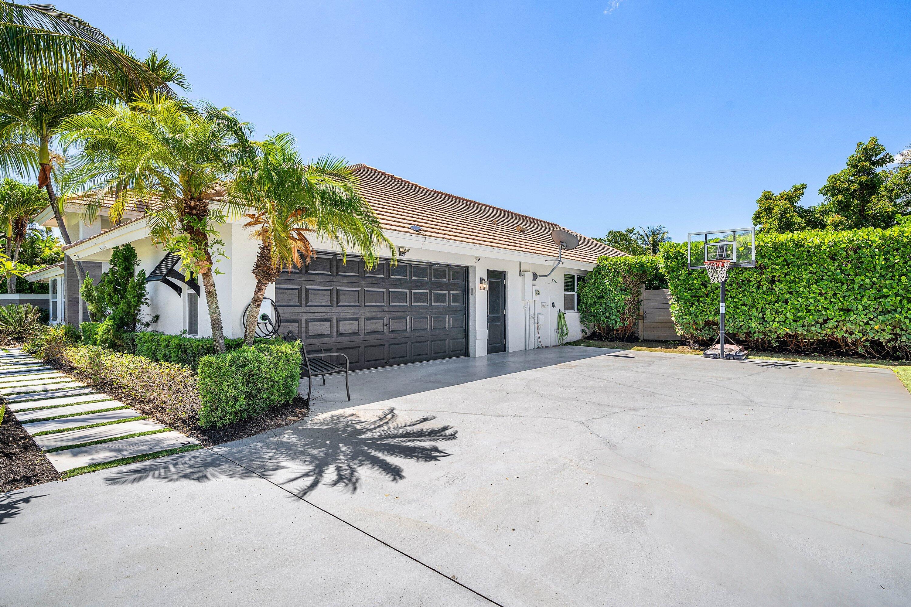 916 SW 37th, Boynton Beach FL 33435