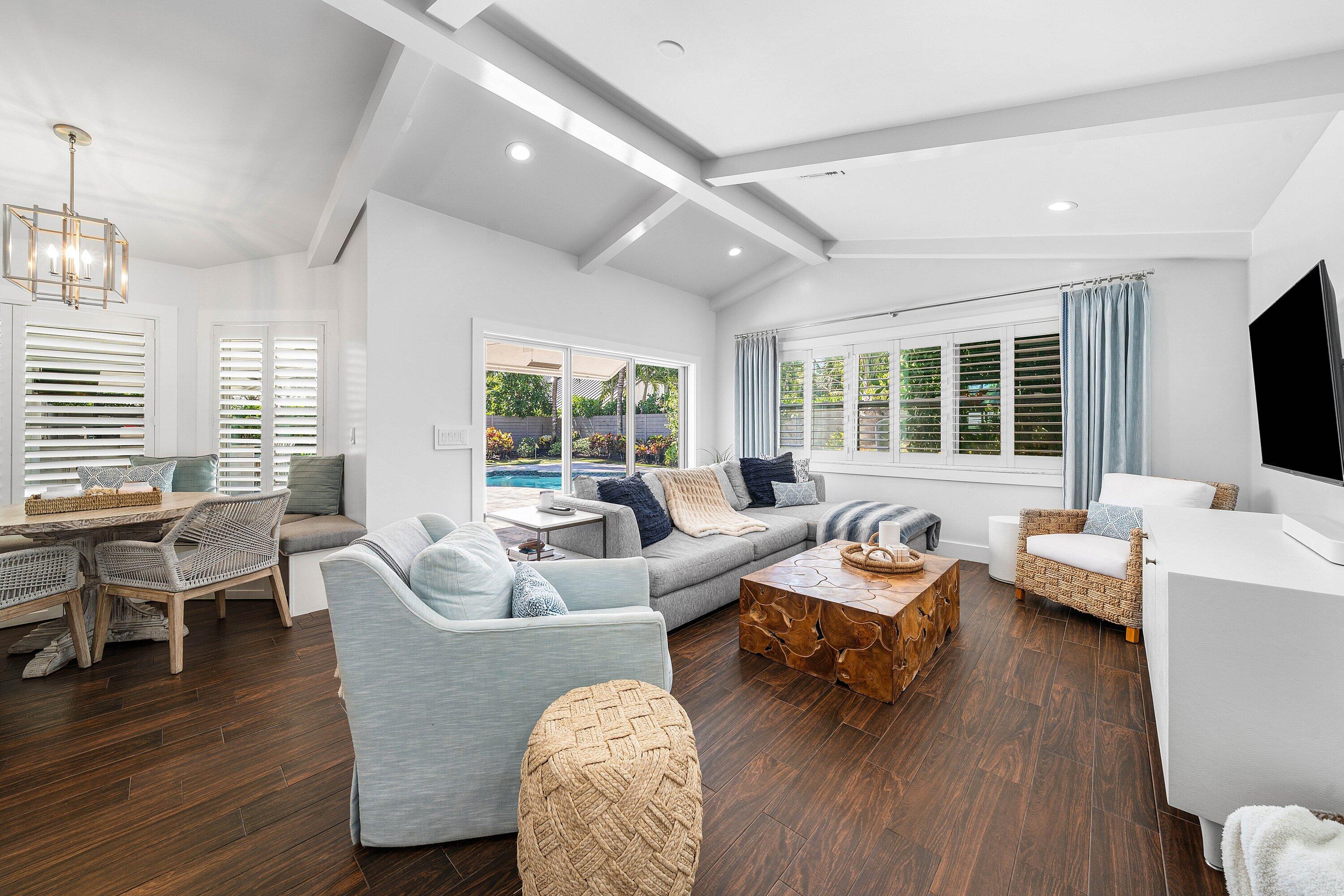 916 SW 37th, Boynton Beach FL 33435