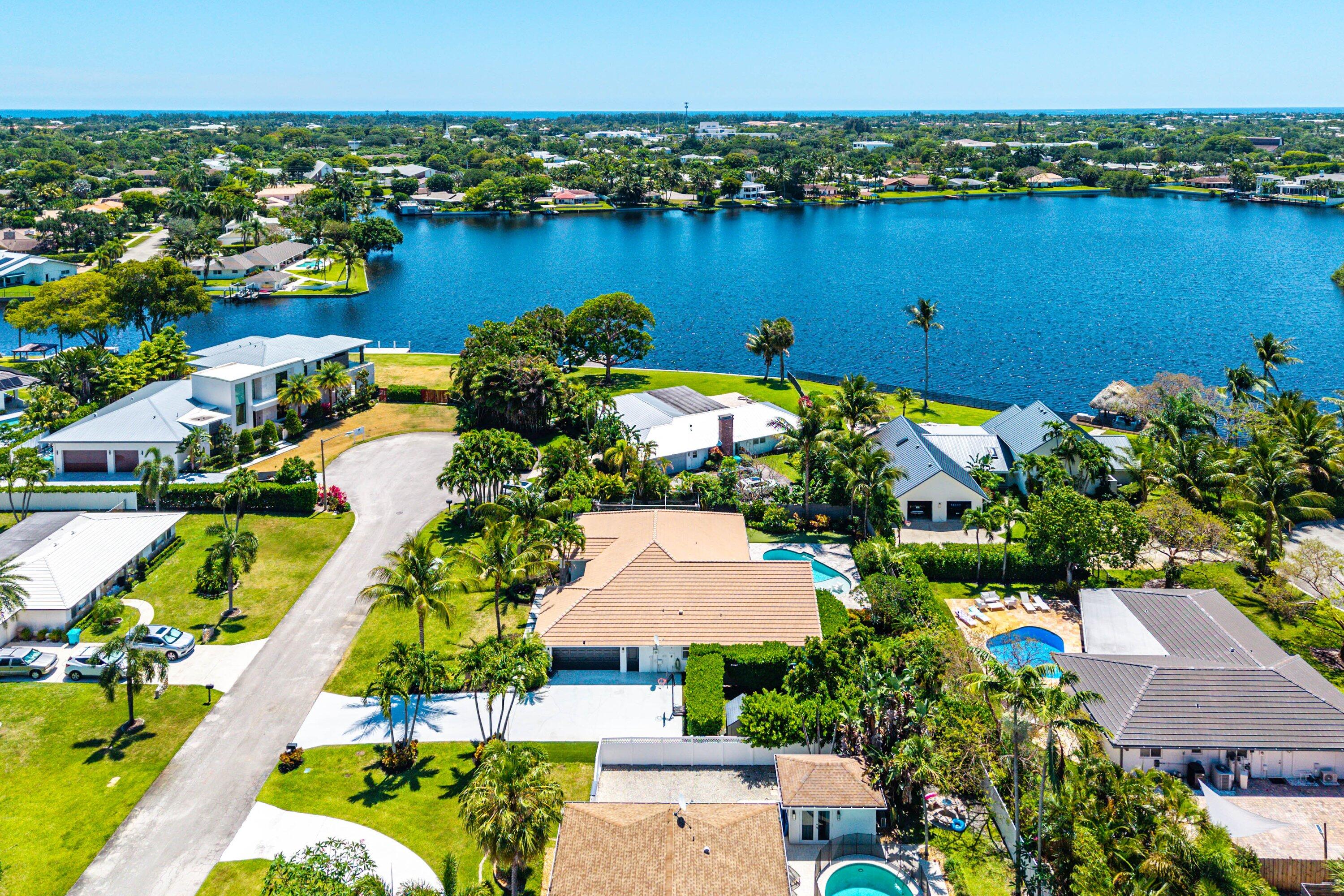 916 SW 37th, Boynton Beach FL 33435