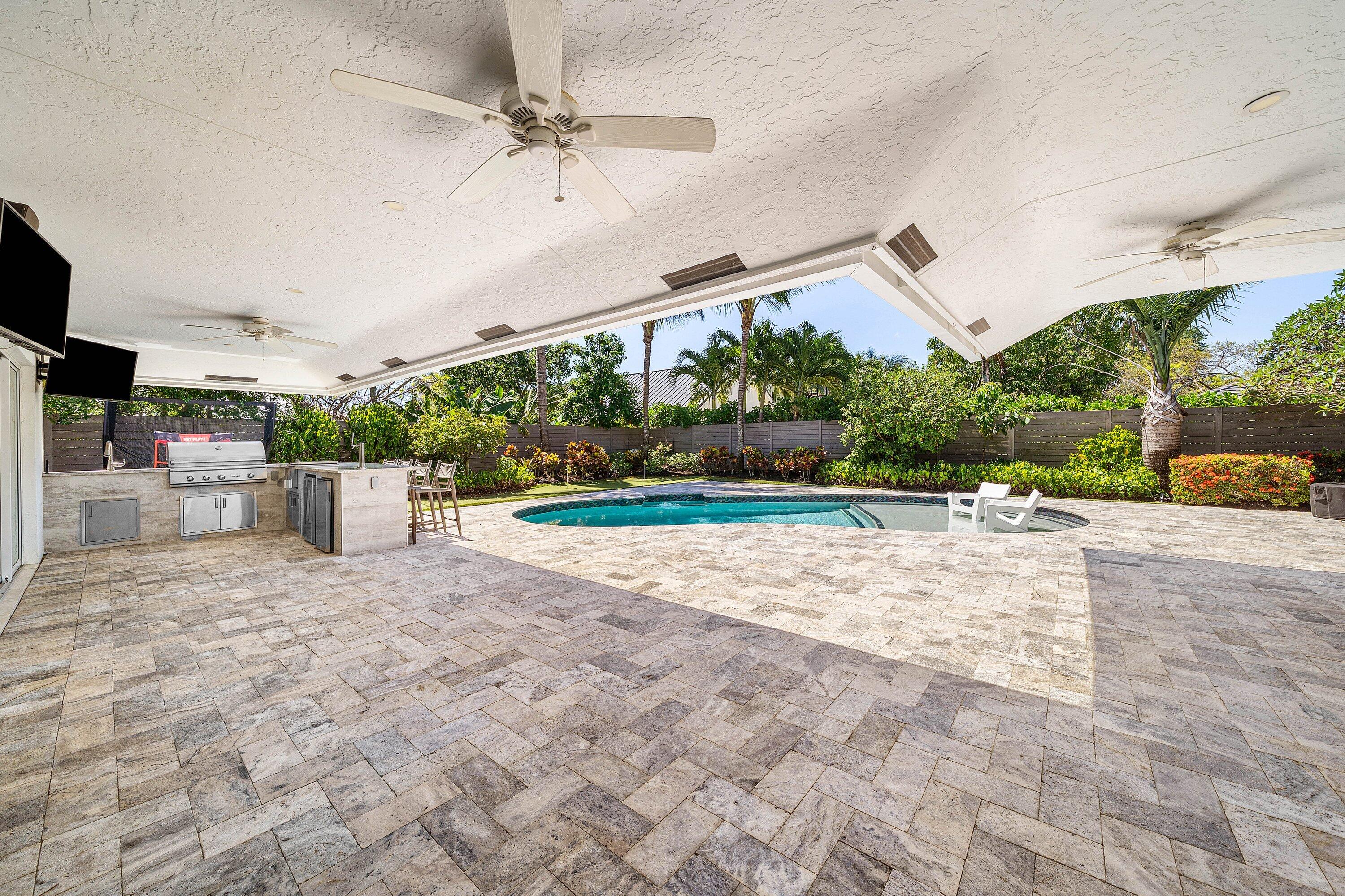 916 SW 37th, Boynton Beach FL 33435