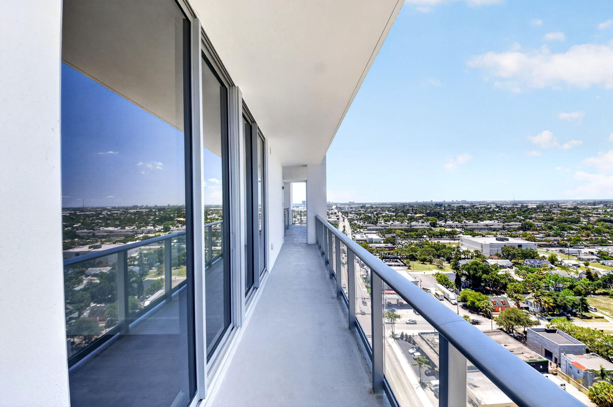 220 Lake Shore #1808, West Palm Beach FL 33403