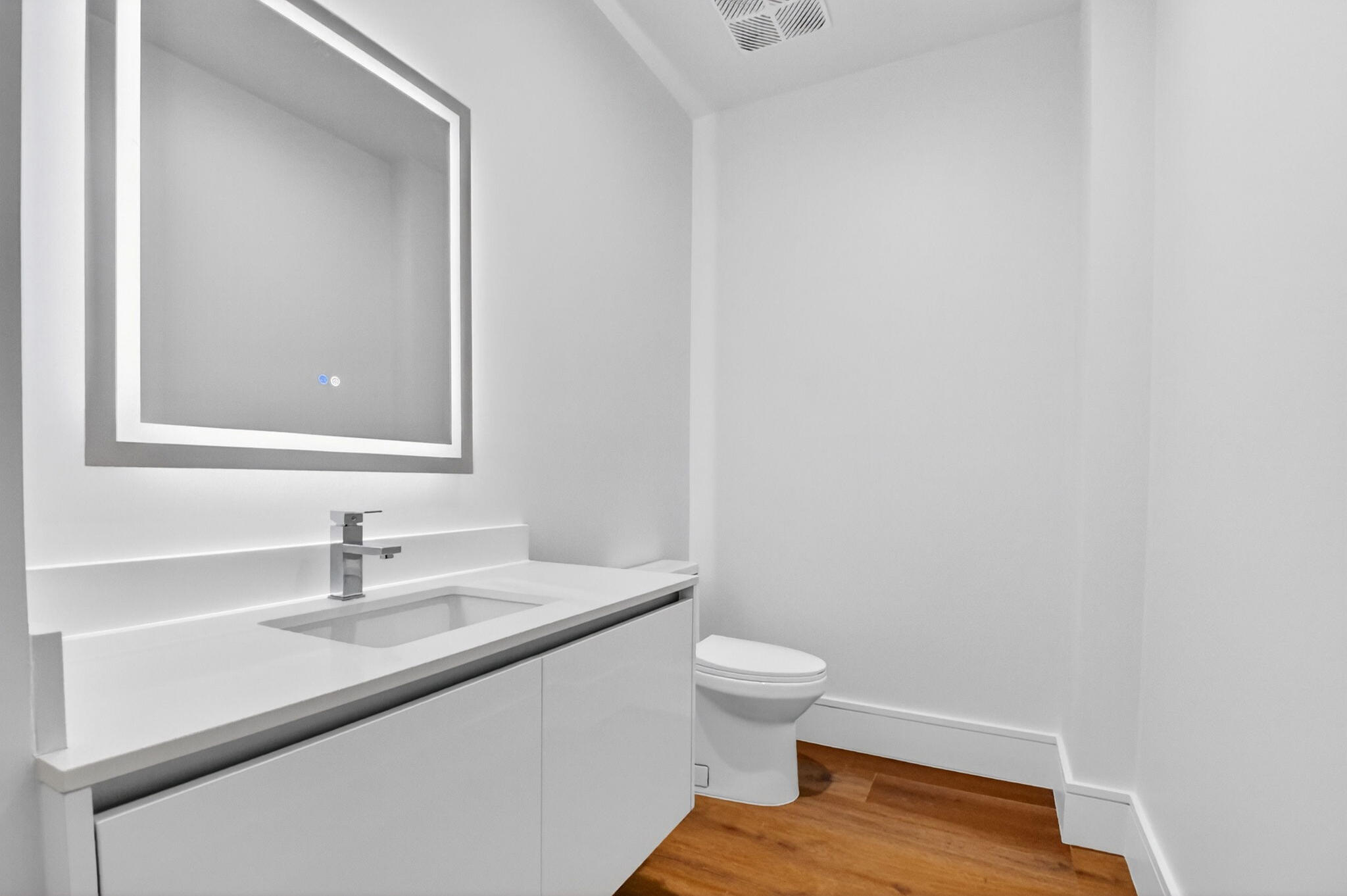220 Lake Shore #1808, West Palm Beach FL 33403