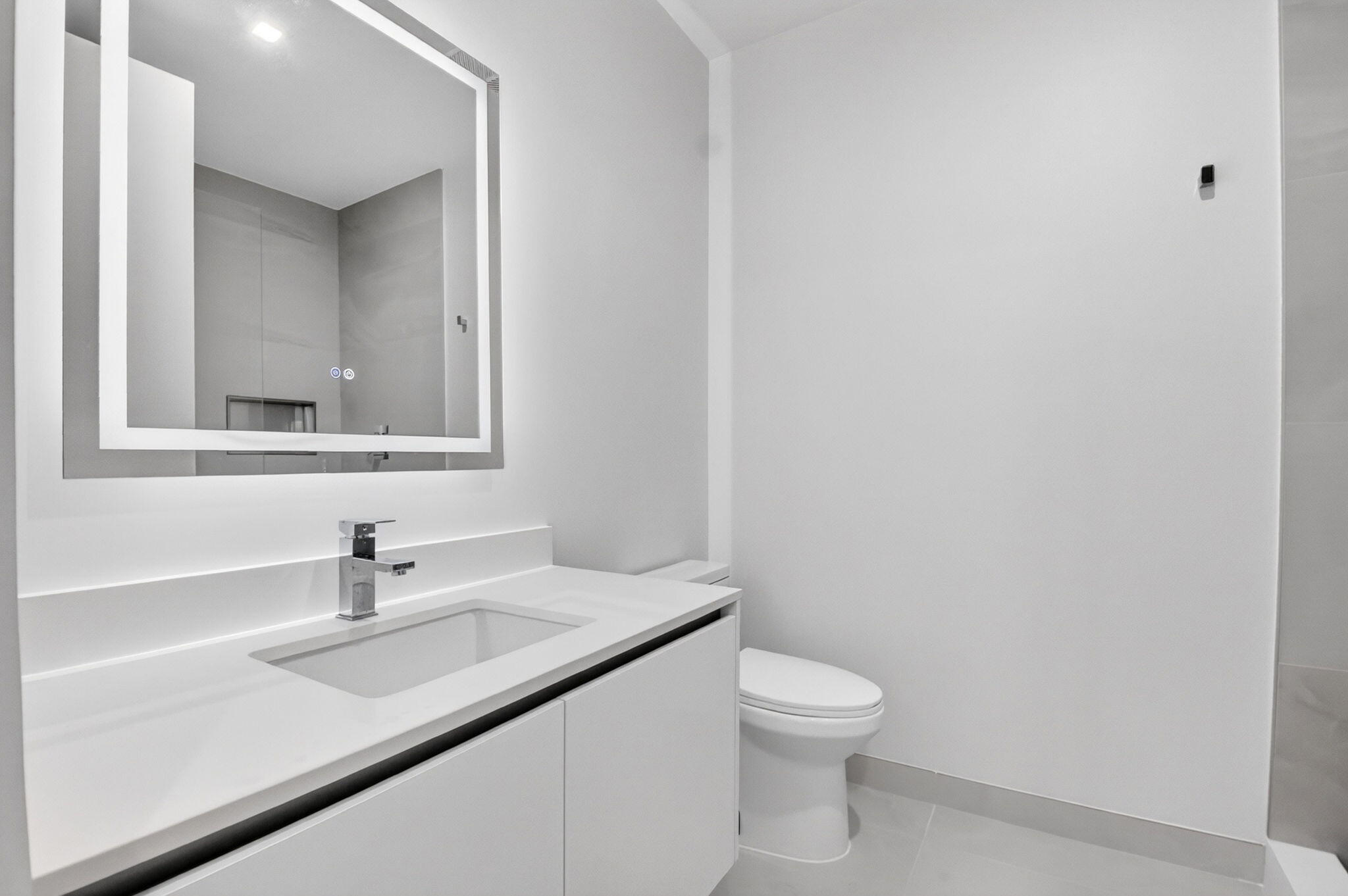 220 Lake Shore #1808, West Palm Beach FL 33403