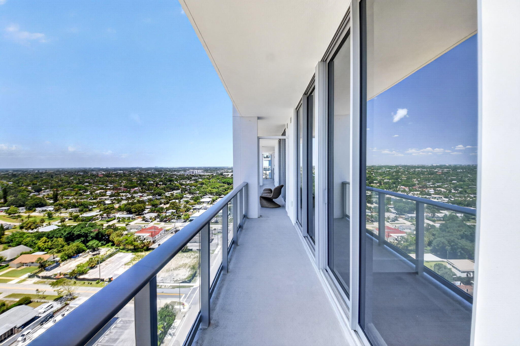 220 Lake Shore #1808, West Palm Beach FL 33403
