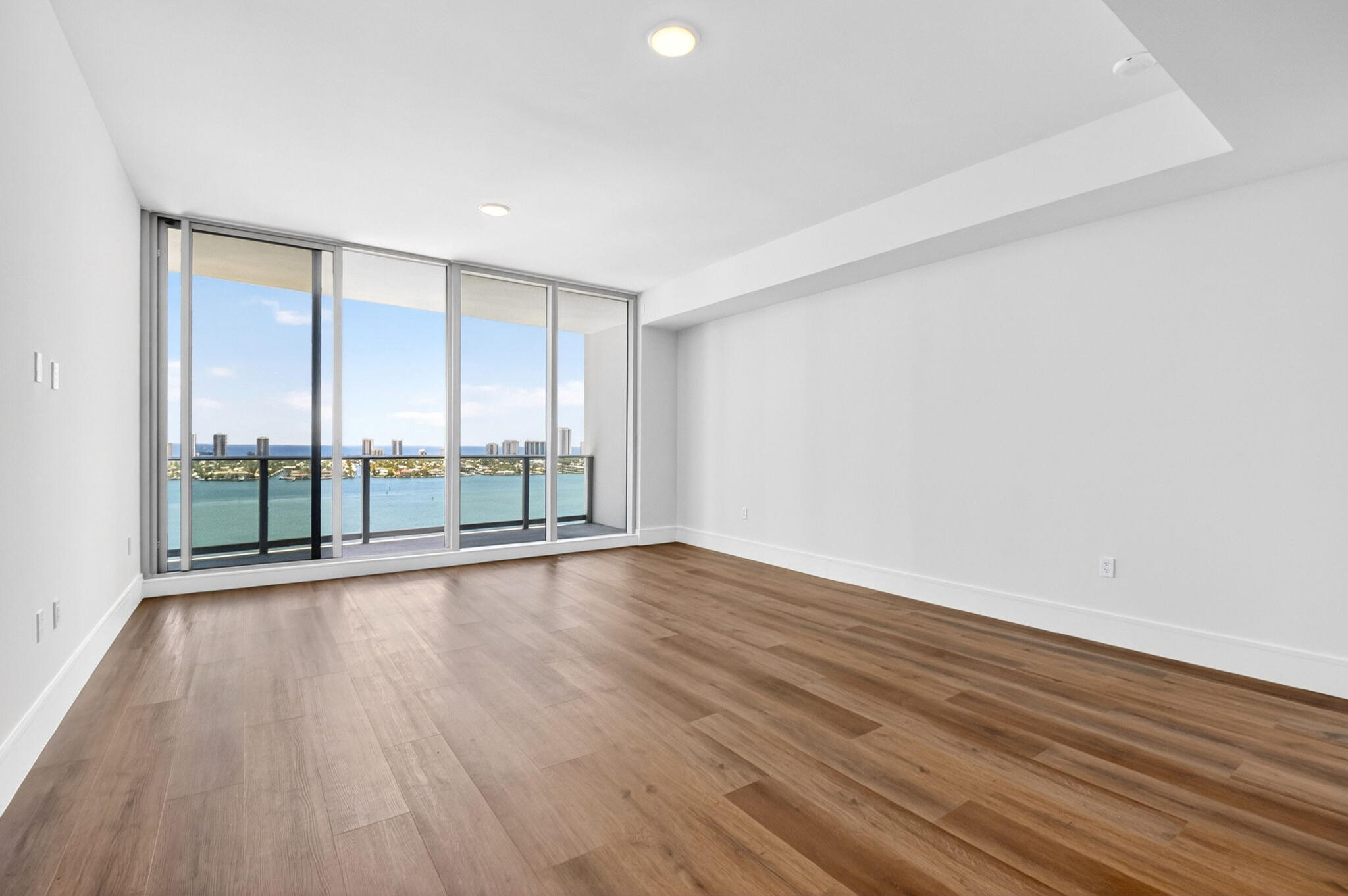 220 Lake Shore #1808, West Palm Beach FL 33403