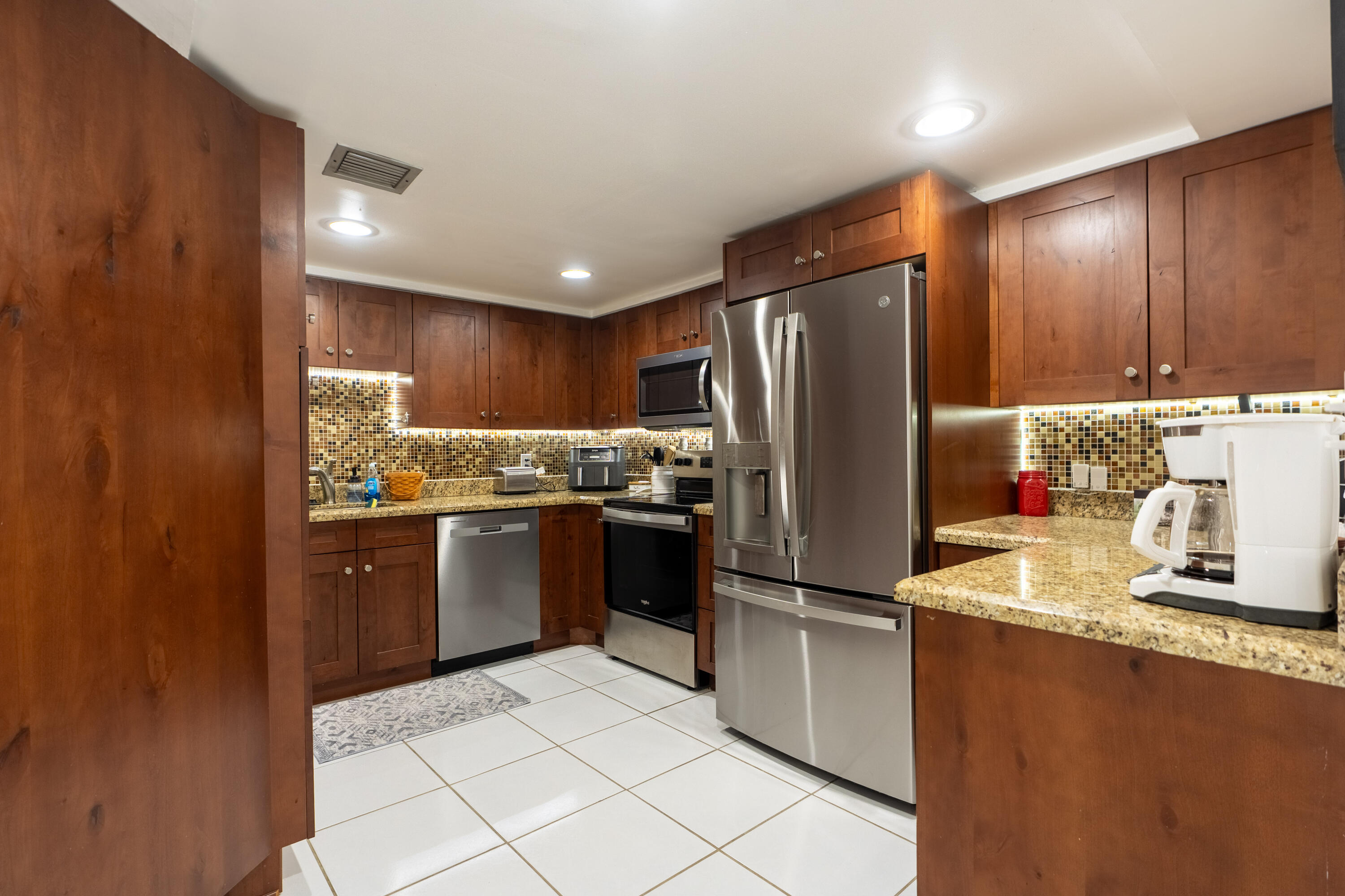 16401 Golf Club #113, Weston FL 33326