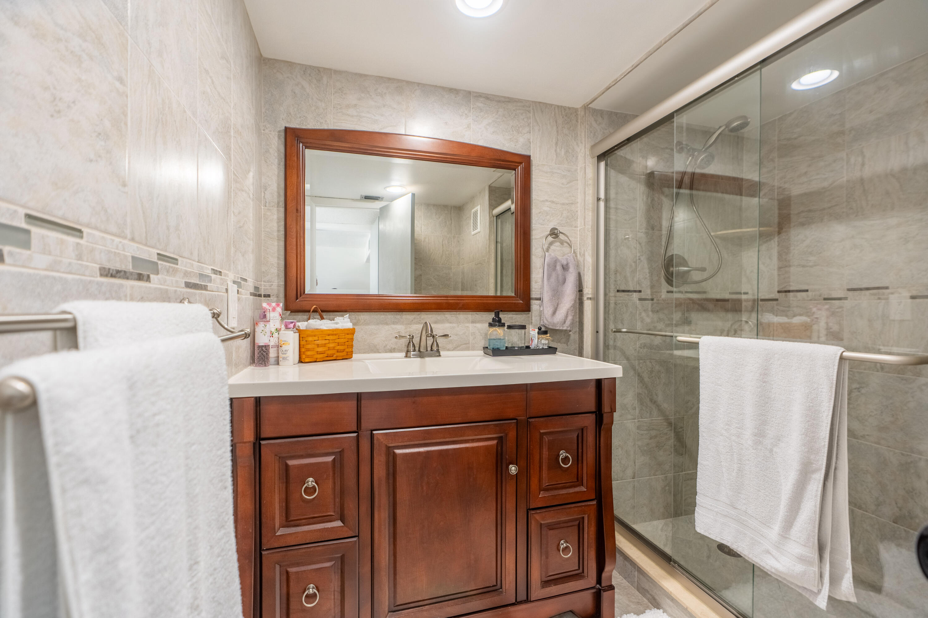 16401 Golf Club #113, Weston FL 33326