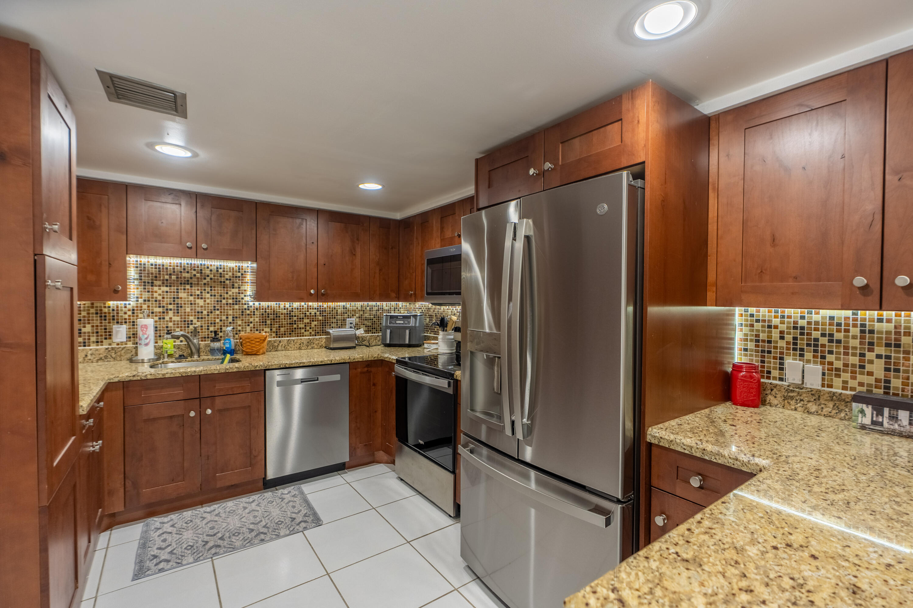 16401 Golf Club #113, Weston FL 33326