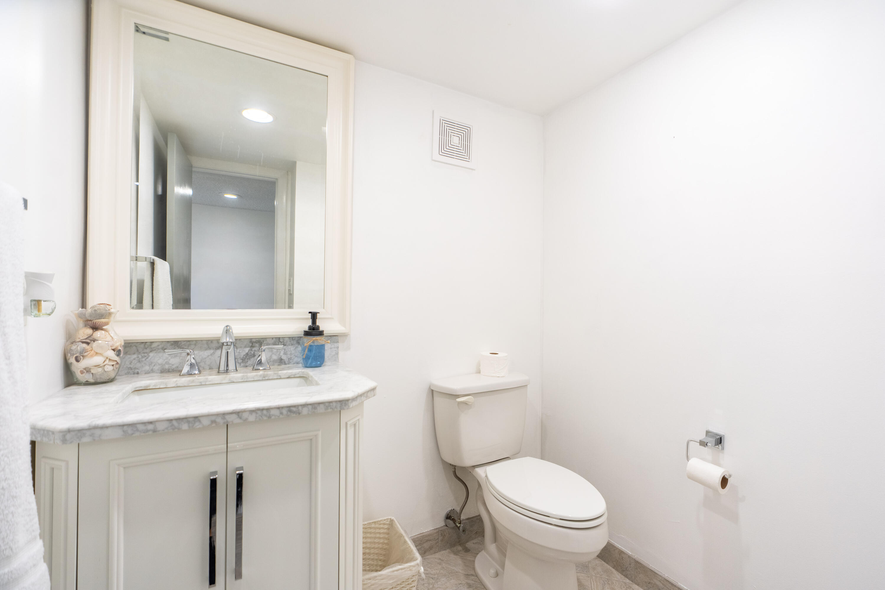 16401 Golf Club #113, Weston FL 33326