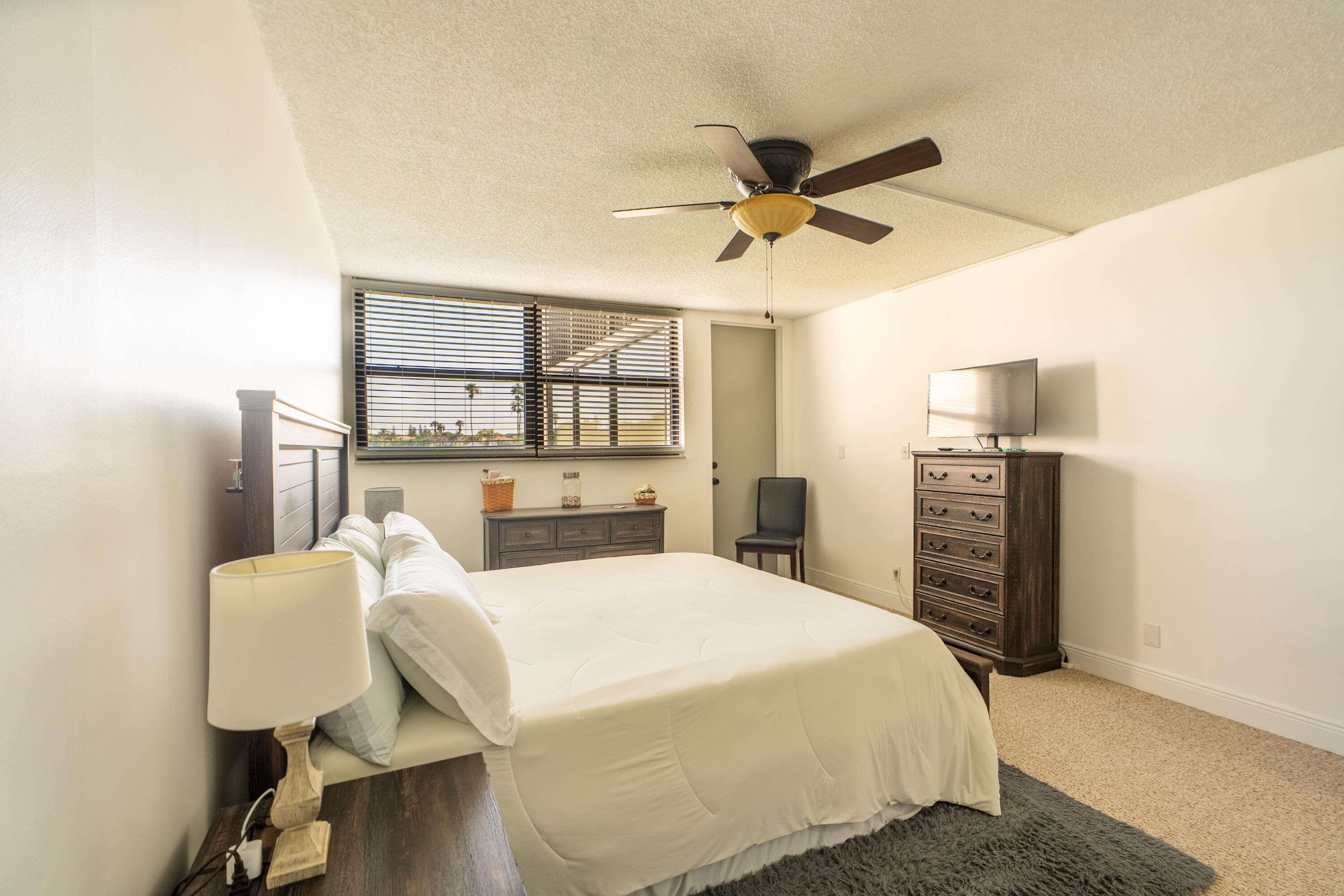 16401 Golf Club #113, Weston FL 33326
