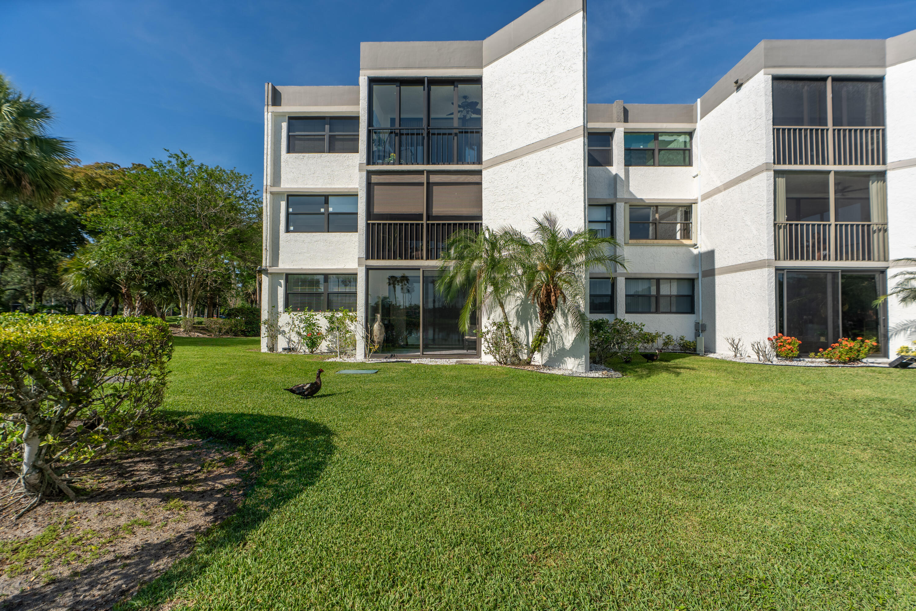 16401 Golf Club #113, Weston FL 33326