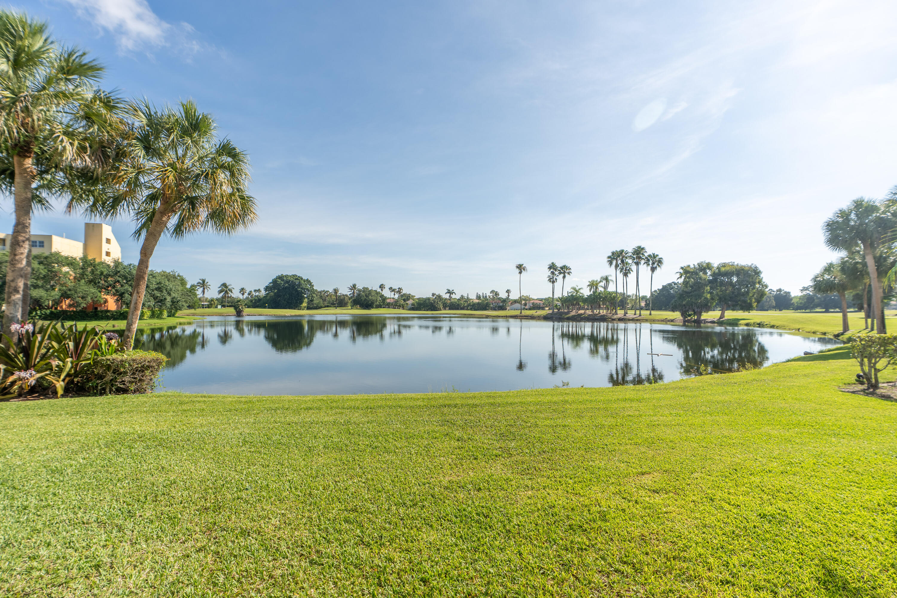 16401 Golf Club #113, Weston FL 33326
