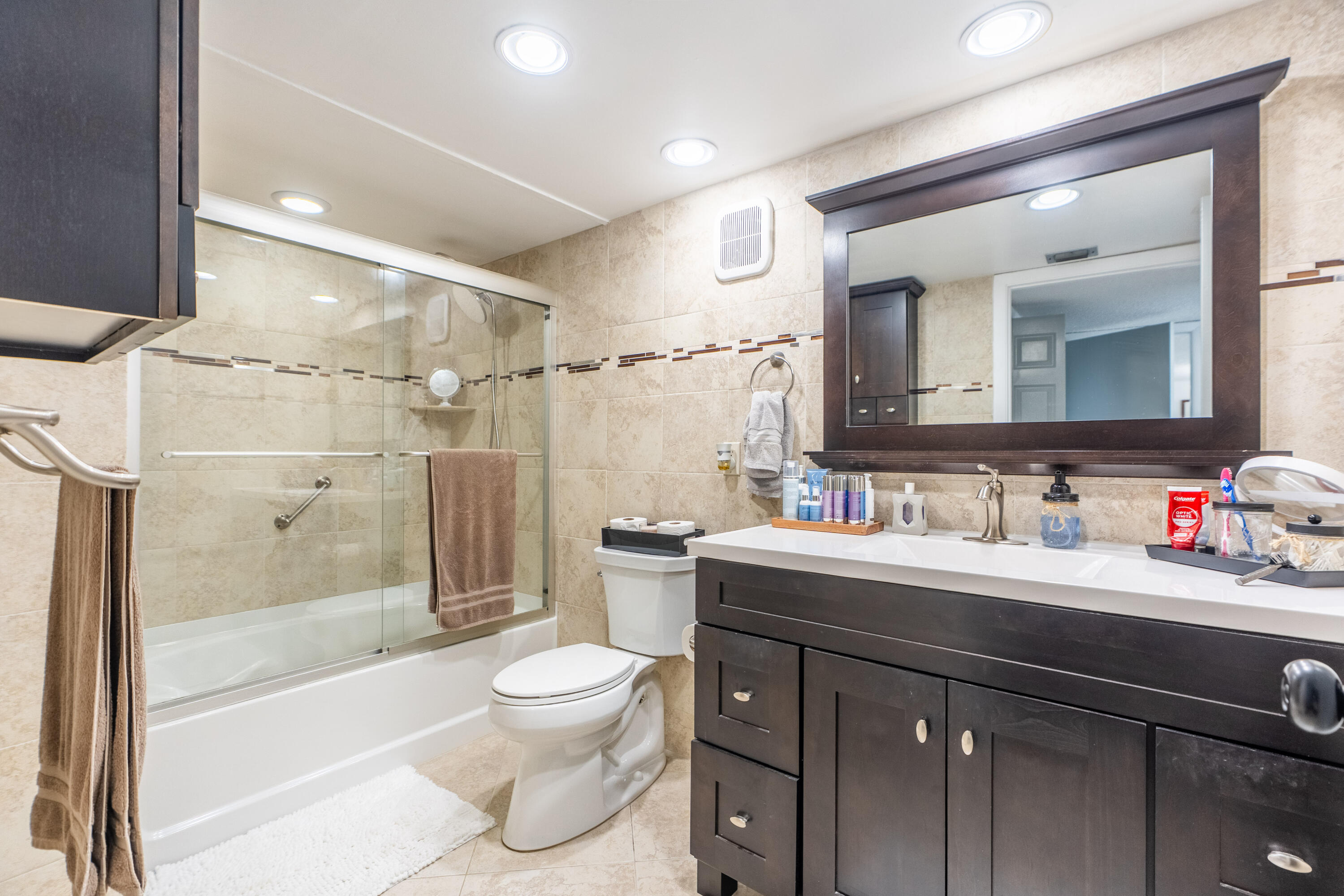 16401 Golf Club #113, Weston FL 33326
