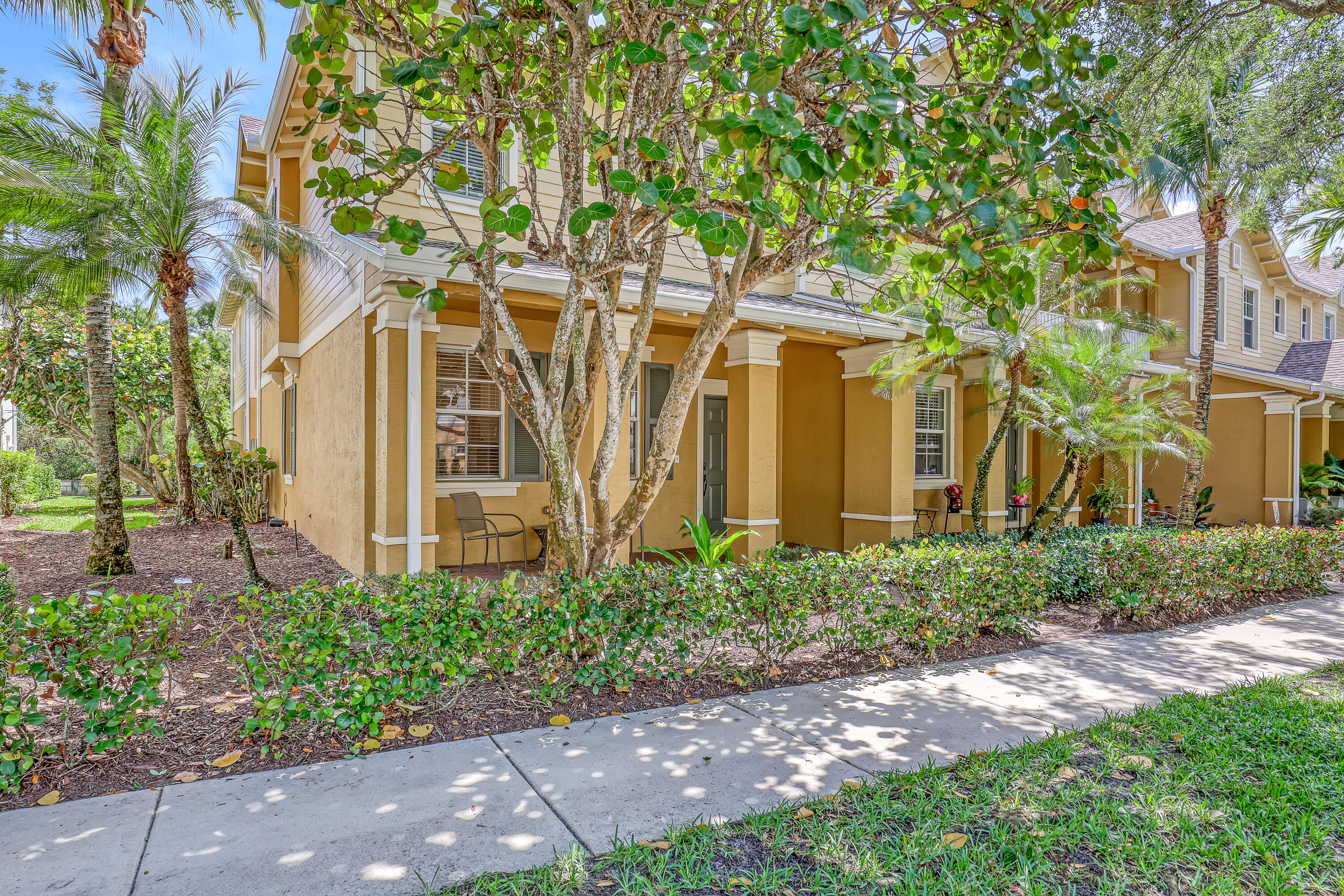 339 E Bay Cedar, Jupiter FL 33458