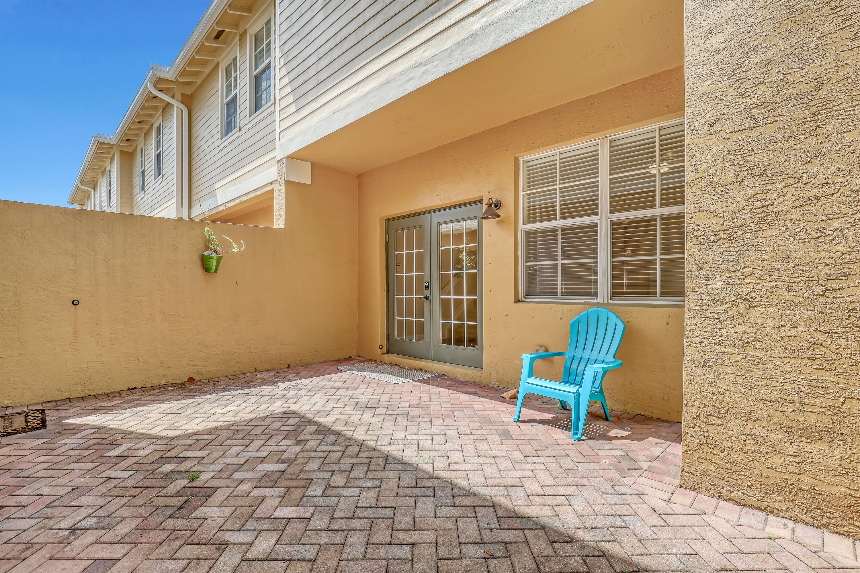 339 E Bay Cedar, Jupiter FL 33458