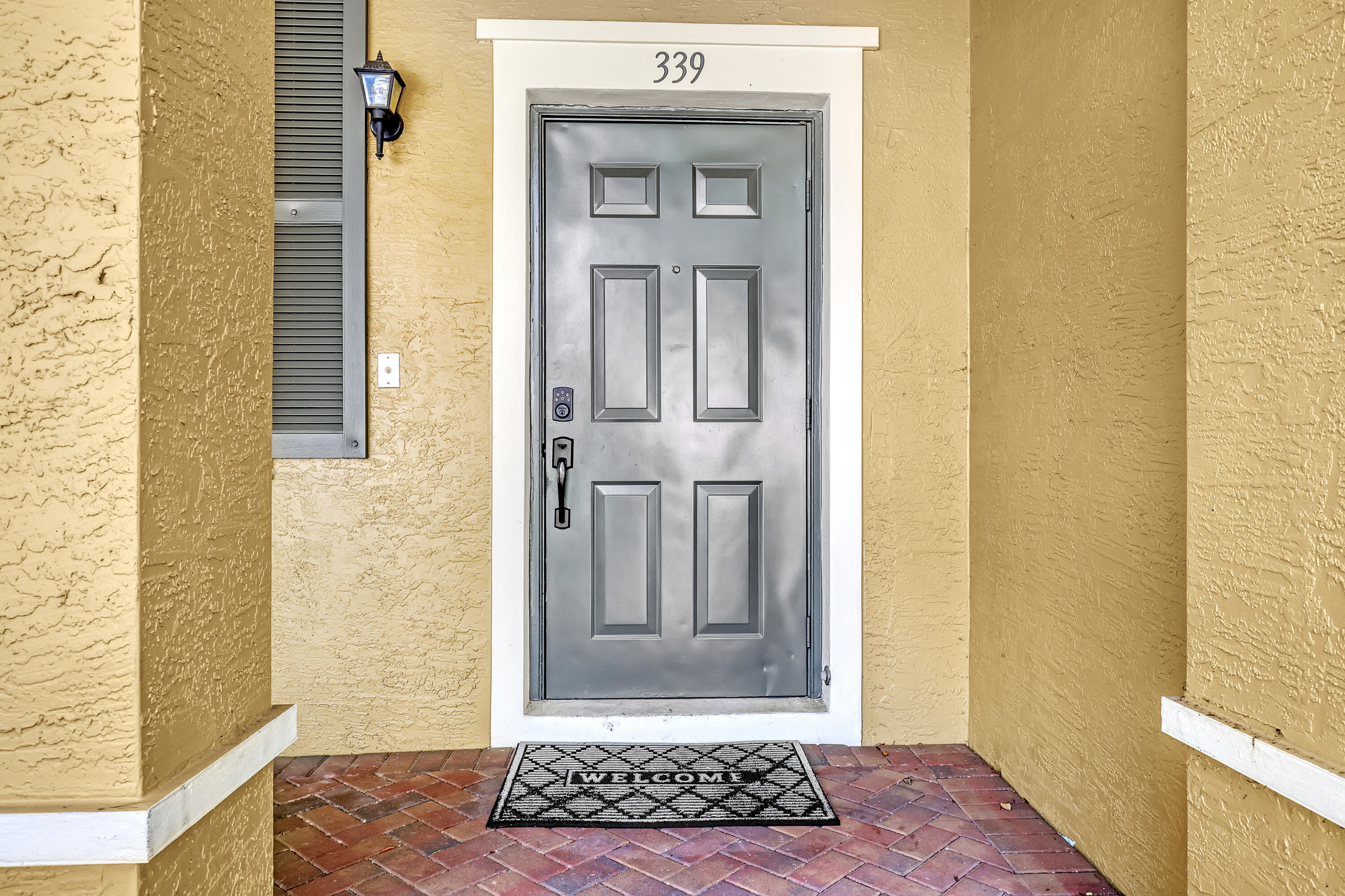 339 E Bay Cedar, Jupiter FL 33458