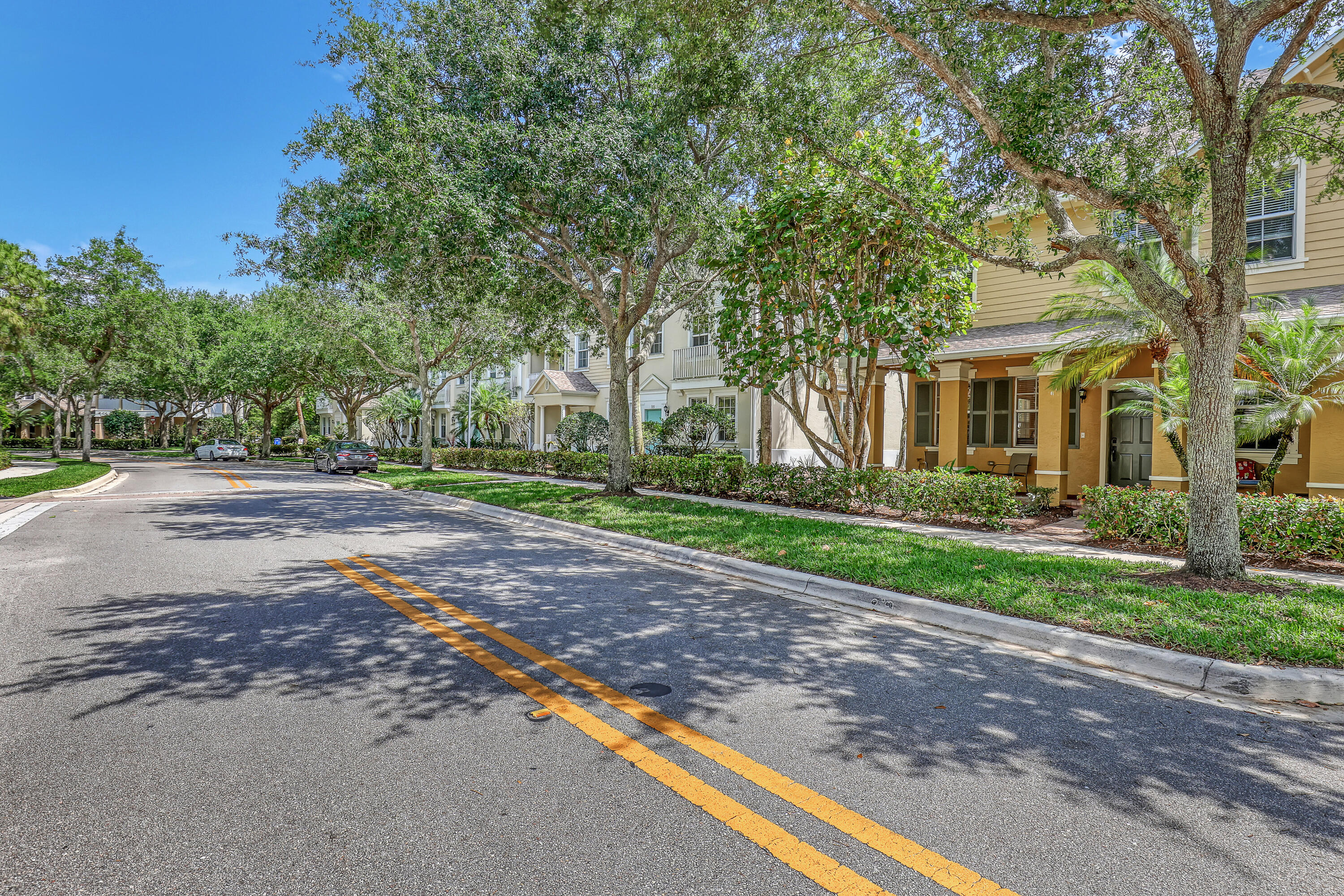 339 E Bay Cedar, Jupiter FL 33458