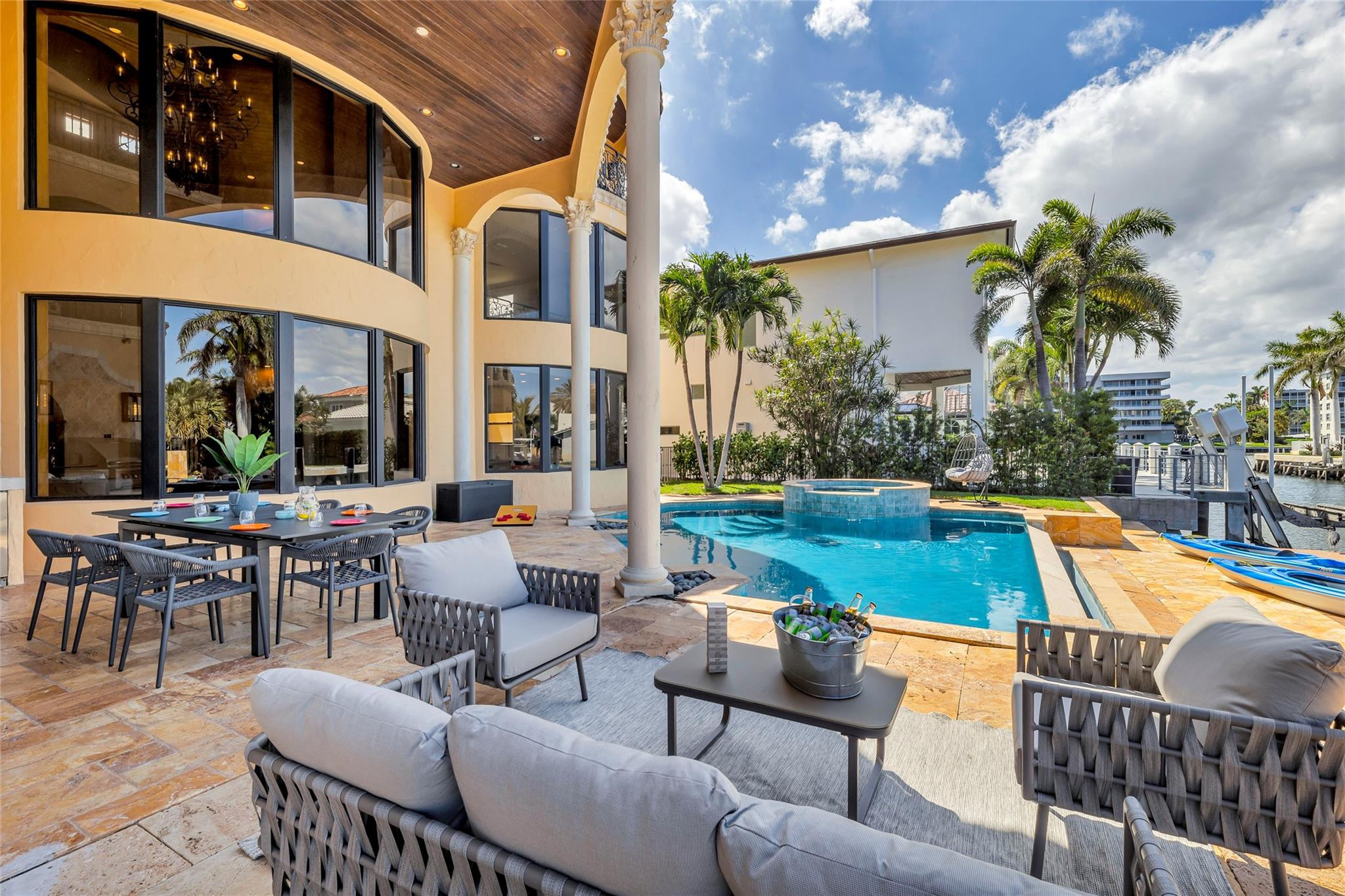1011 Rhodes Villa, Delray Beach FL 33483