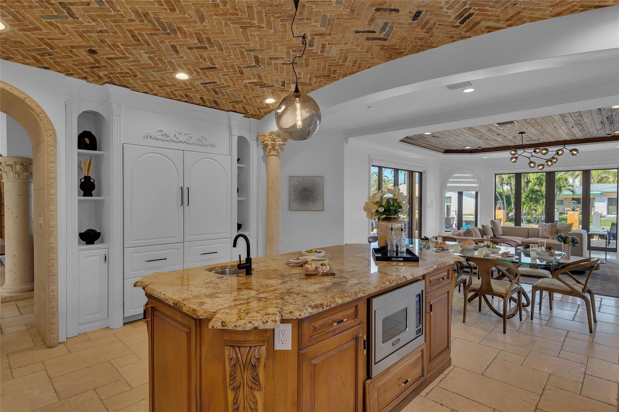 1011 Rhodes Villa, Delray Beach FL 33483