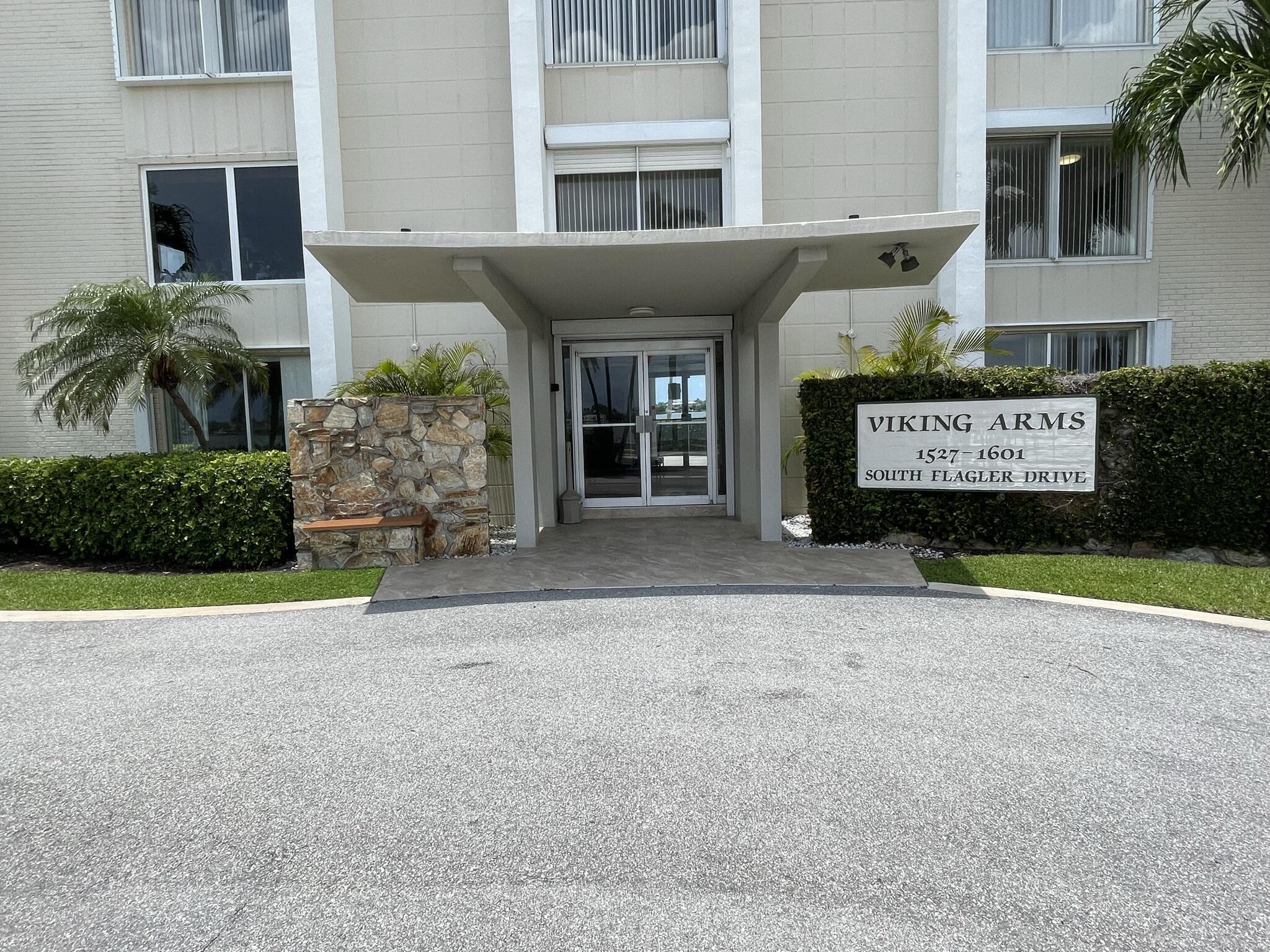 1601 S Flagler #303O, West Palm Beach FL 33401