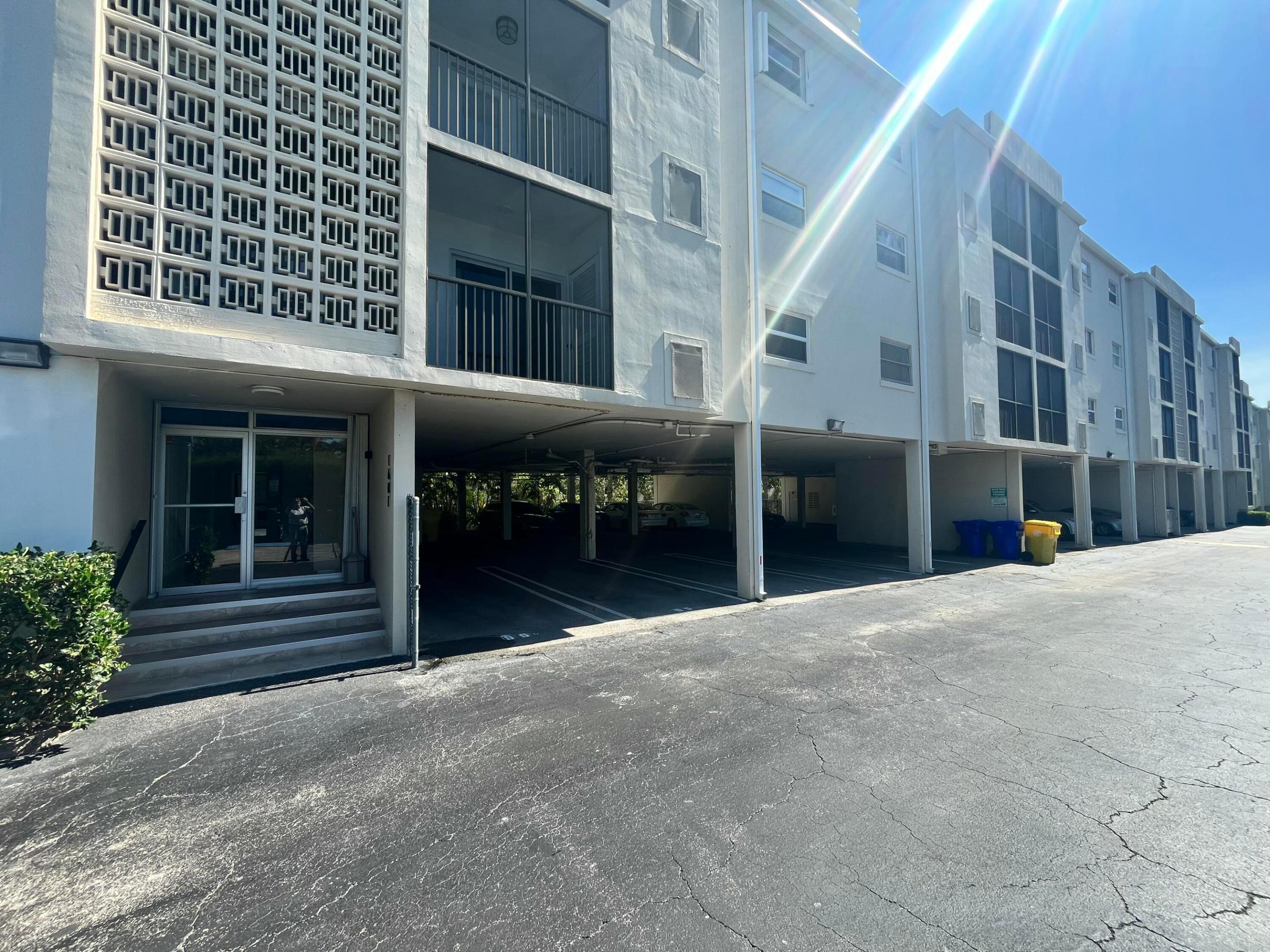 1601 S Flagler #303O, West Palm Beach FL 33401