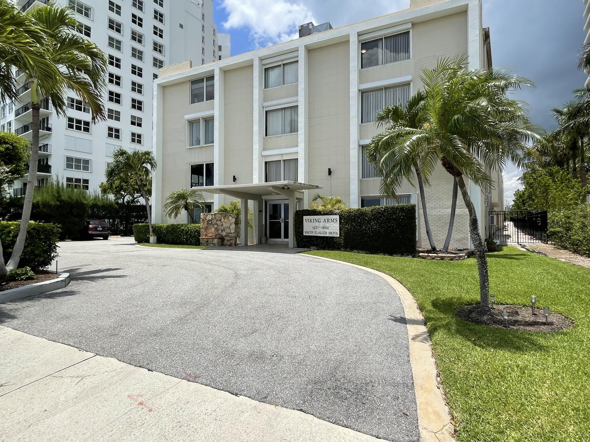 1601 S Flagler #303O, West Palm Beach FL 33401