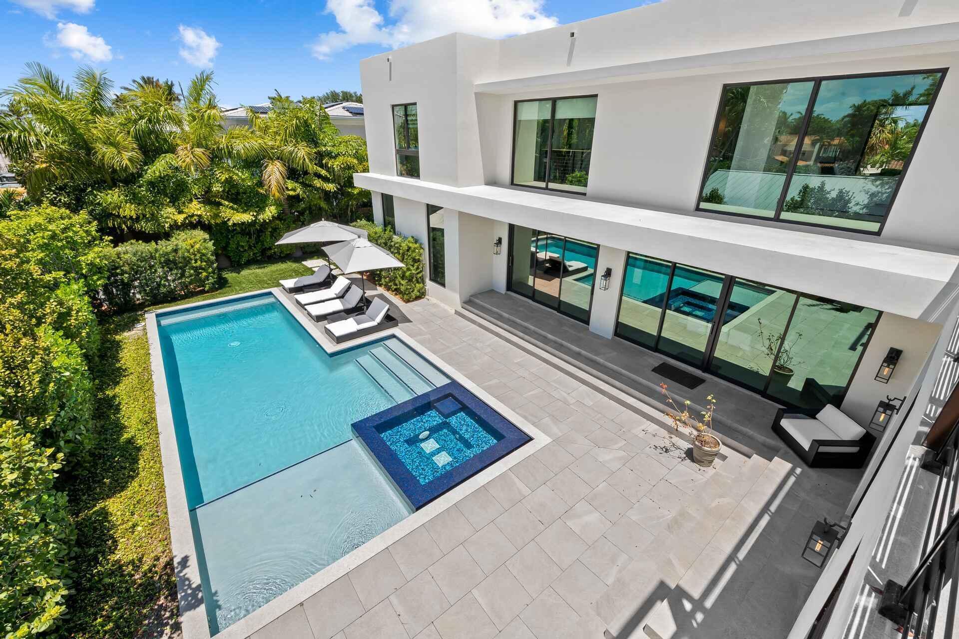 5288 Alton #3, Miami Beach FL 33140
