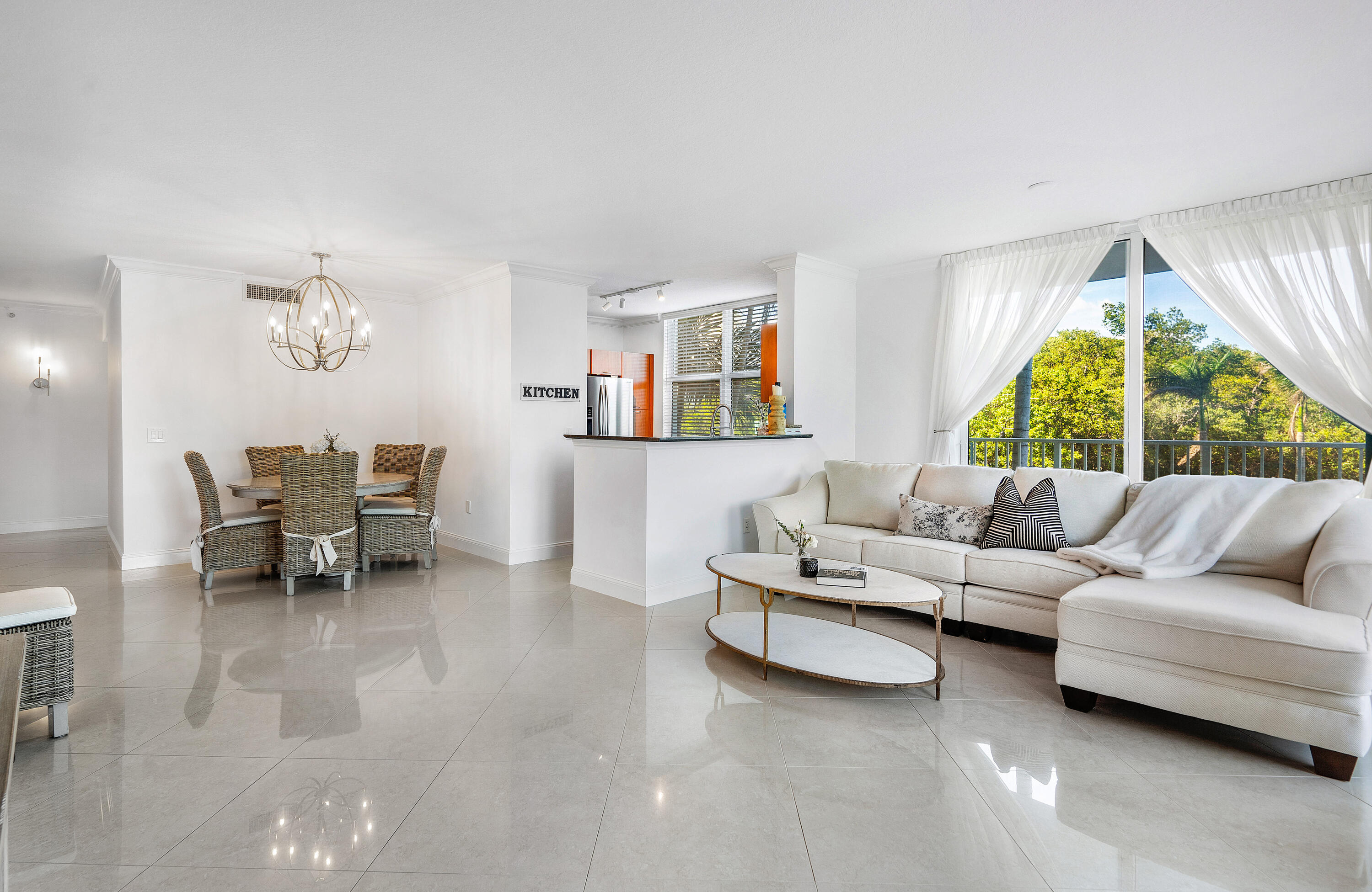 700 E Boynton Beach #202, Boynton Beach FL 33435